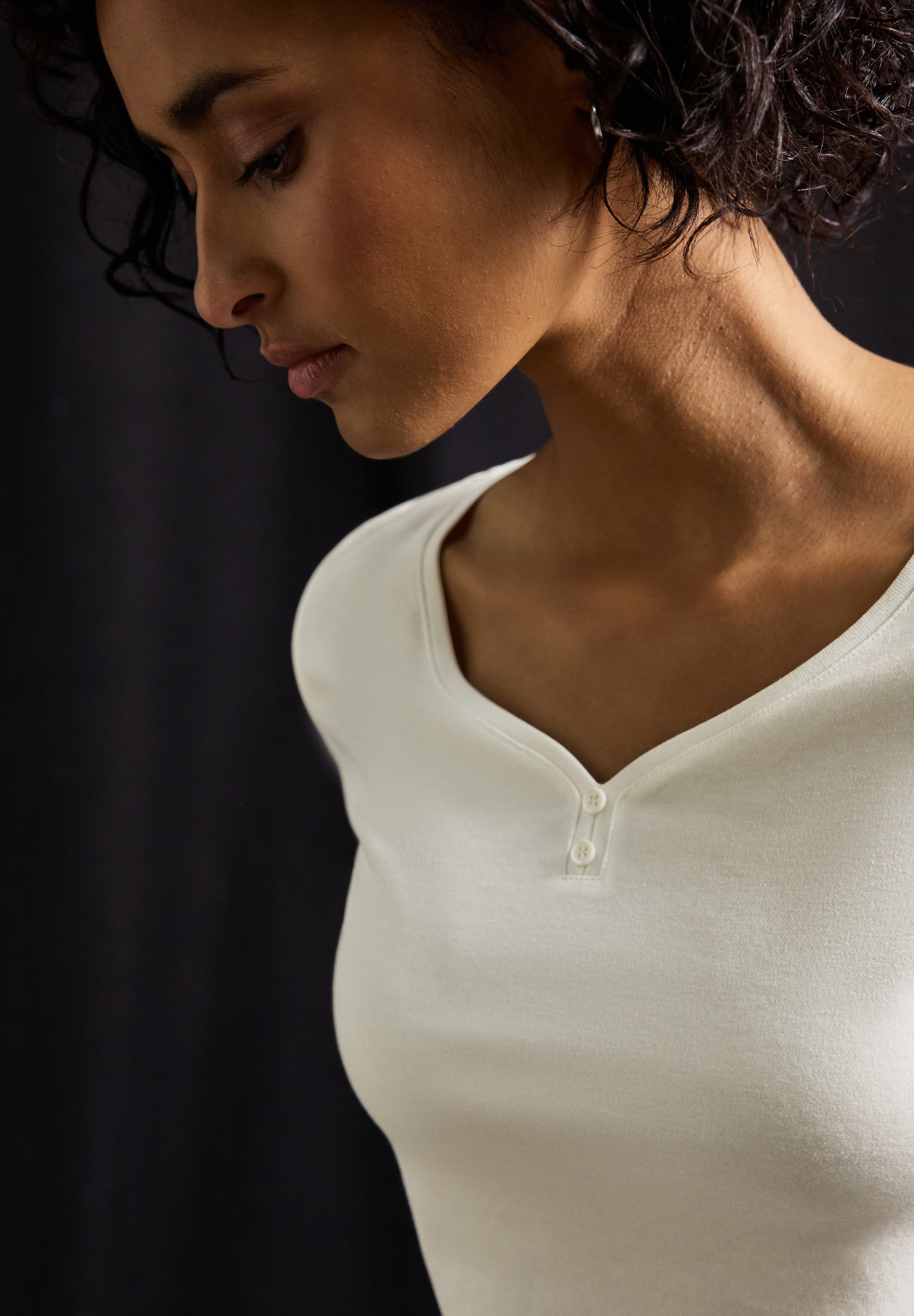 Street One Basic Shirt mit Knopfdetail - Farbe: off white