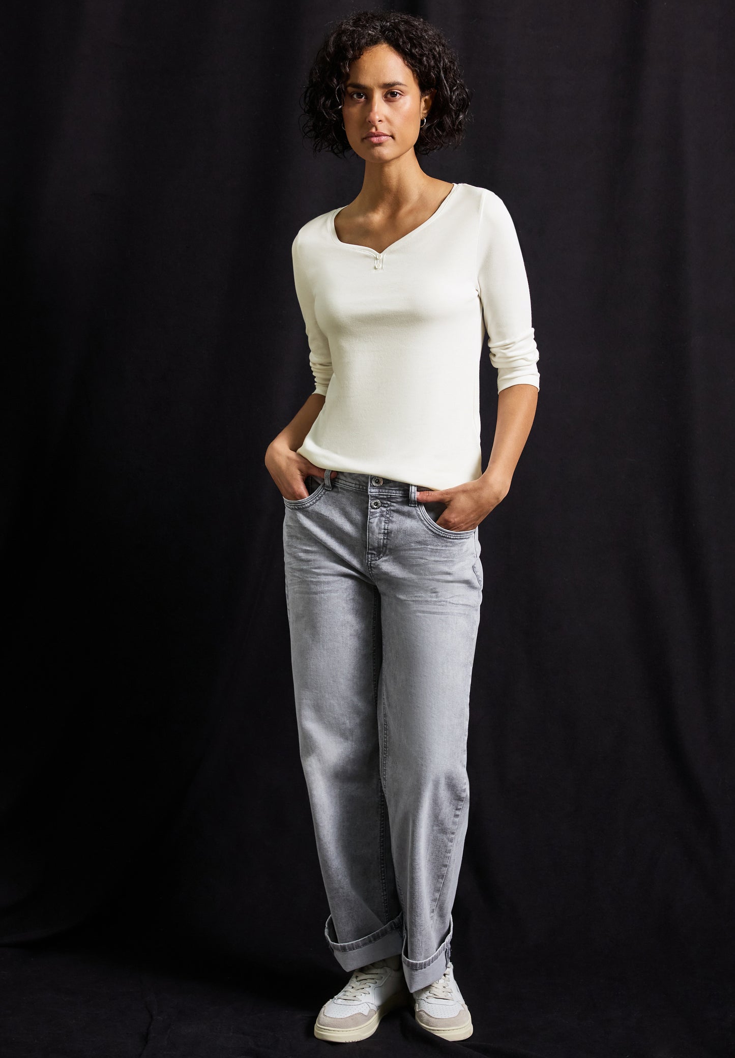 Street One Basic Shirt mit Knopfdetail - Farbe: off white