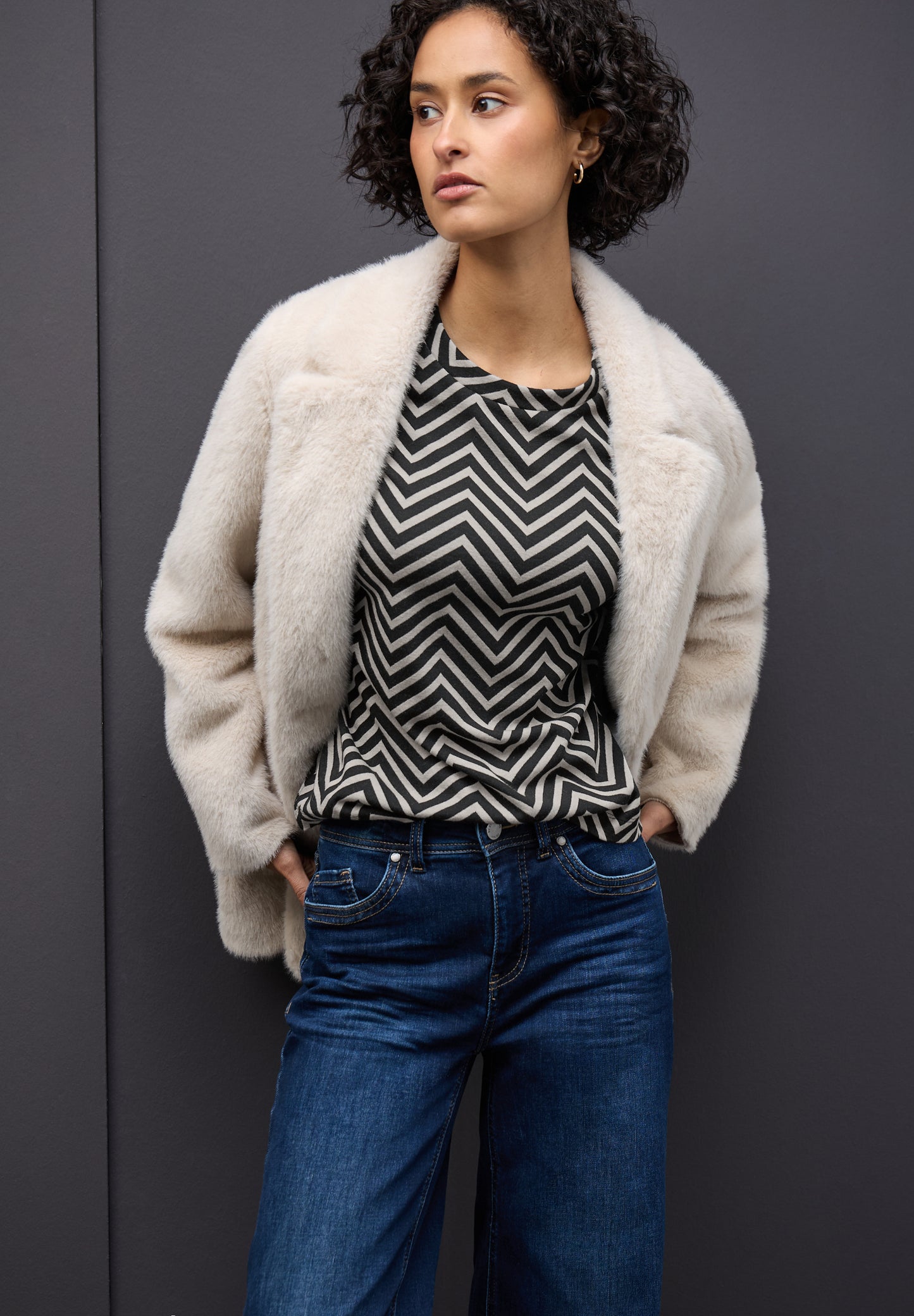 Street One Gemustertes Jacquard Shirt - Farbe: Black