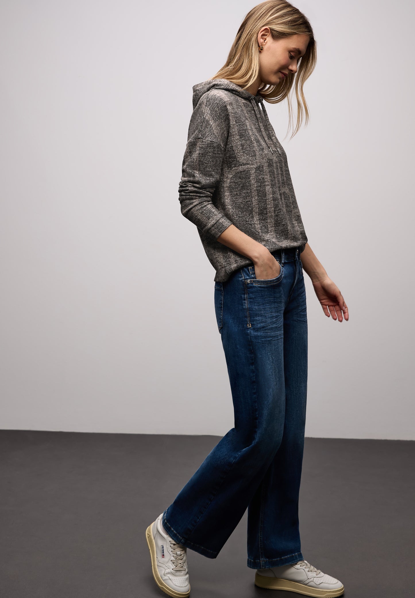 Street One - Gemusterter Hoodie Shirt - Farbe: darkest brown