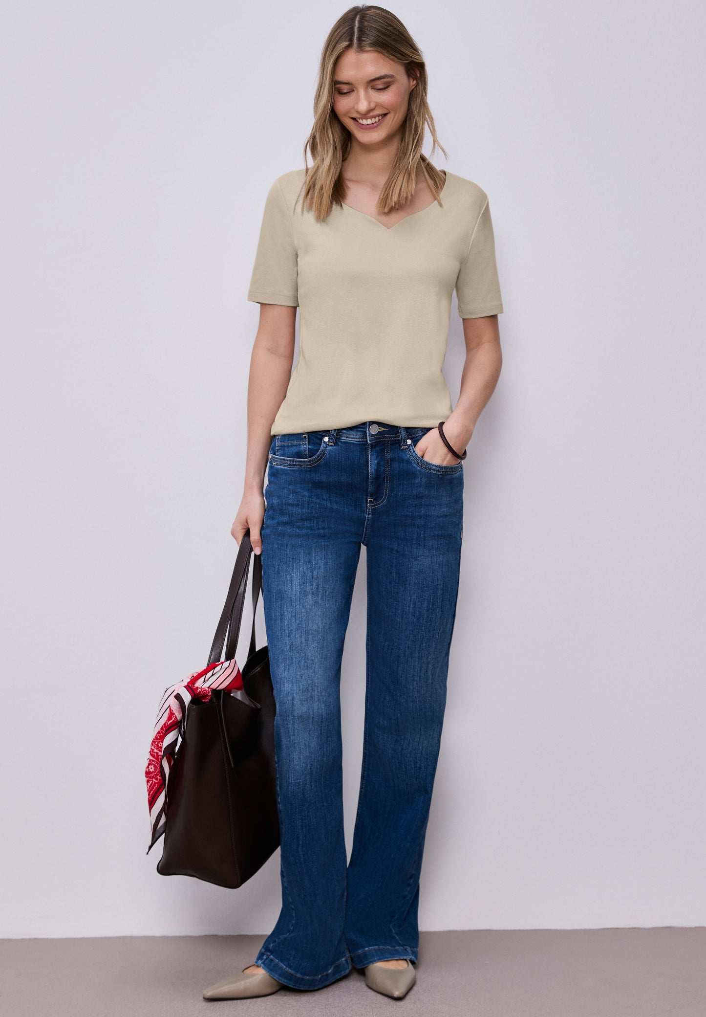 Street One - Basic T-Shirt mit Herzausschnitt - Farbe: cotton beige