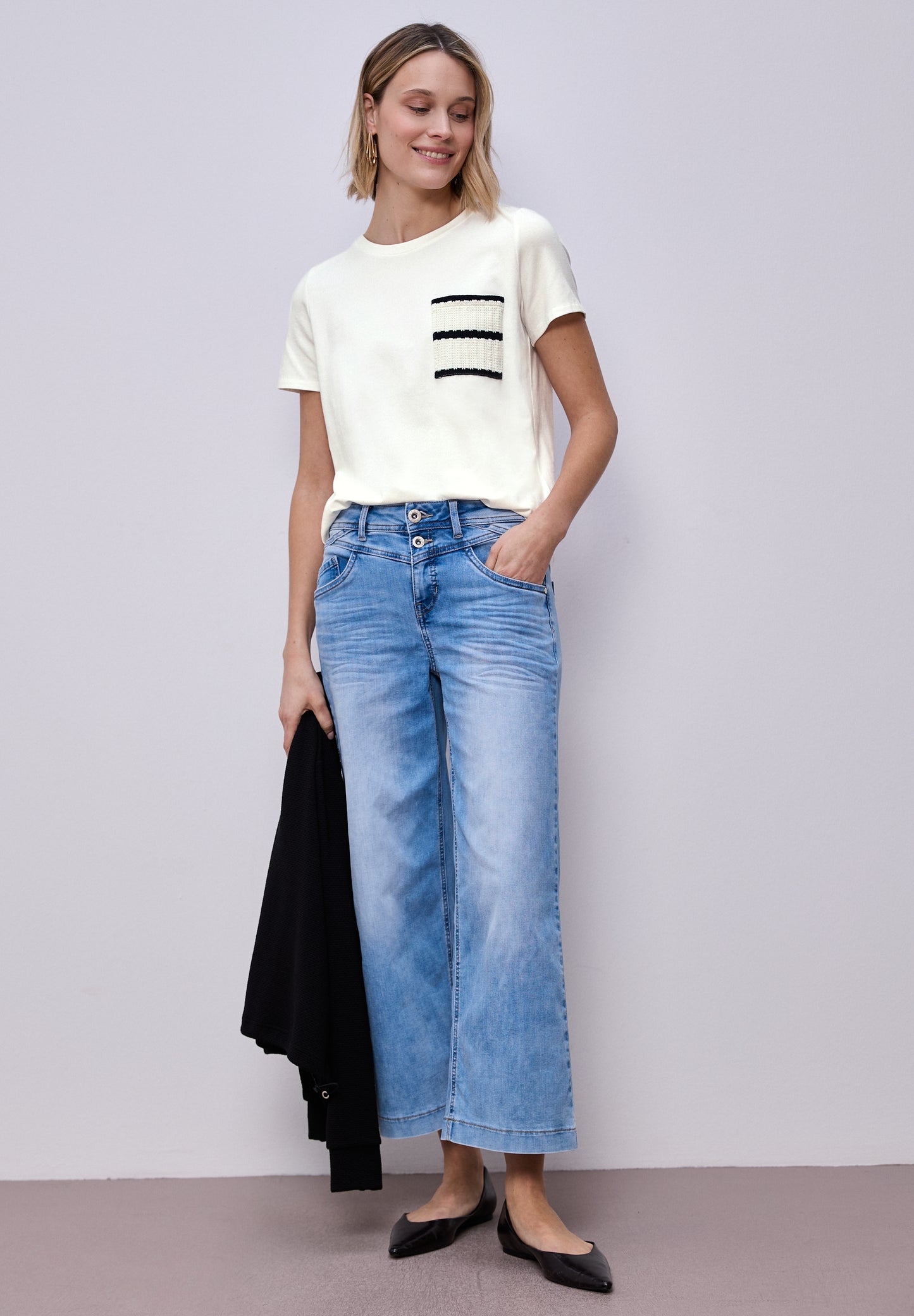 Street One - Kurzarm Shirt mit Streifen-Tasche - Farbe: off white