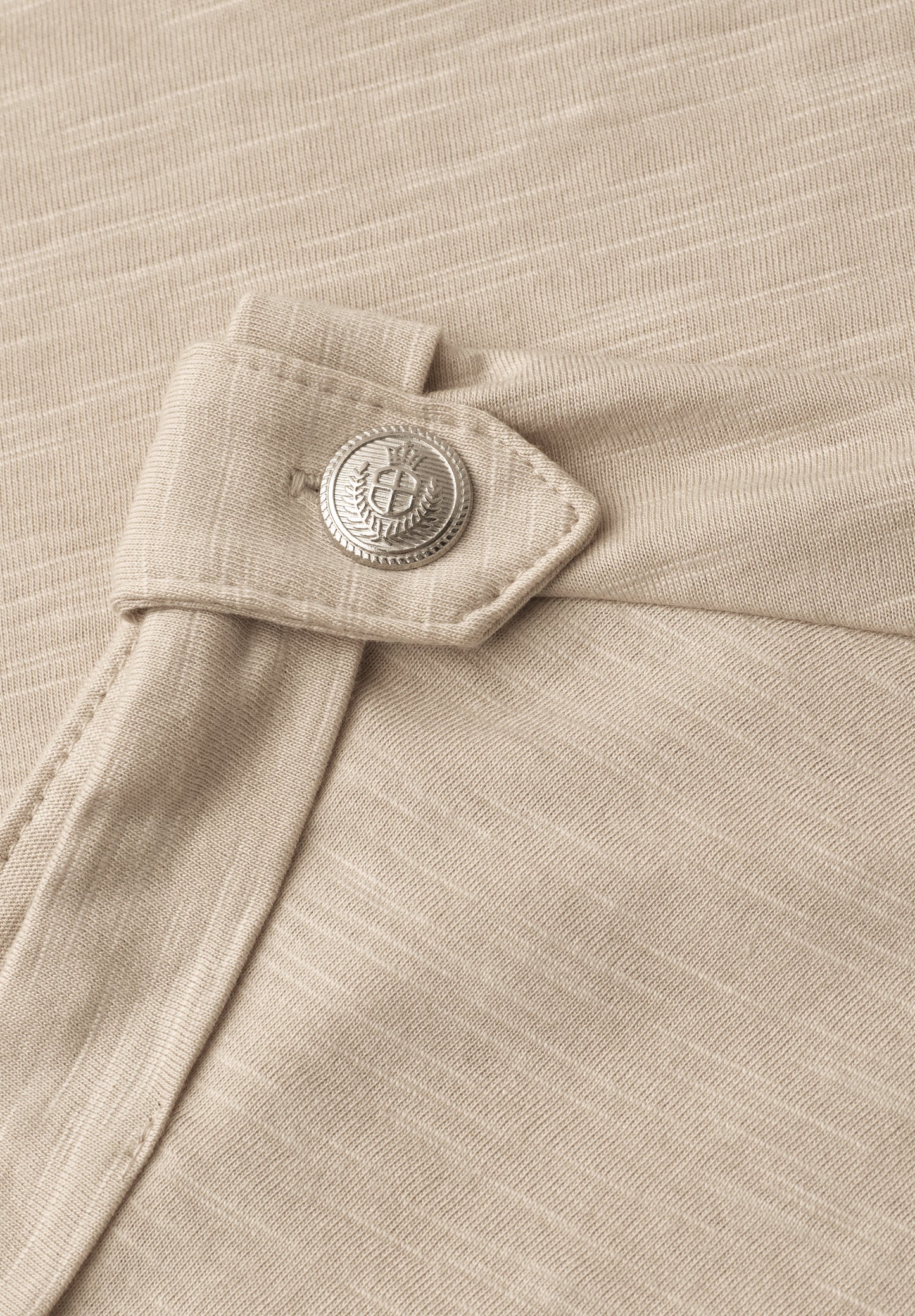 Street One - T-Shirt mit Rundhals und Knopfdetails - Farbe: cotton beige