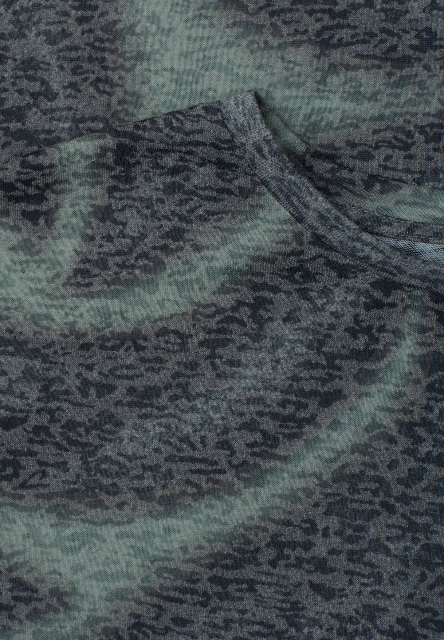 Street One - Shirt im Ausbrenner-Look mit Print - Farbe: deep bound green