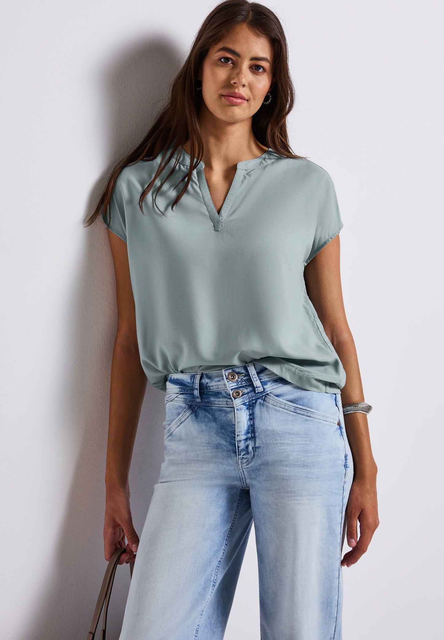 Street One Split Neck Bluse in Unifarbe - Farbe: arona blue