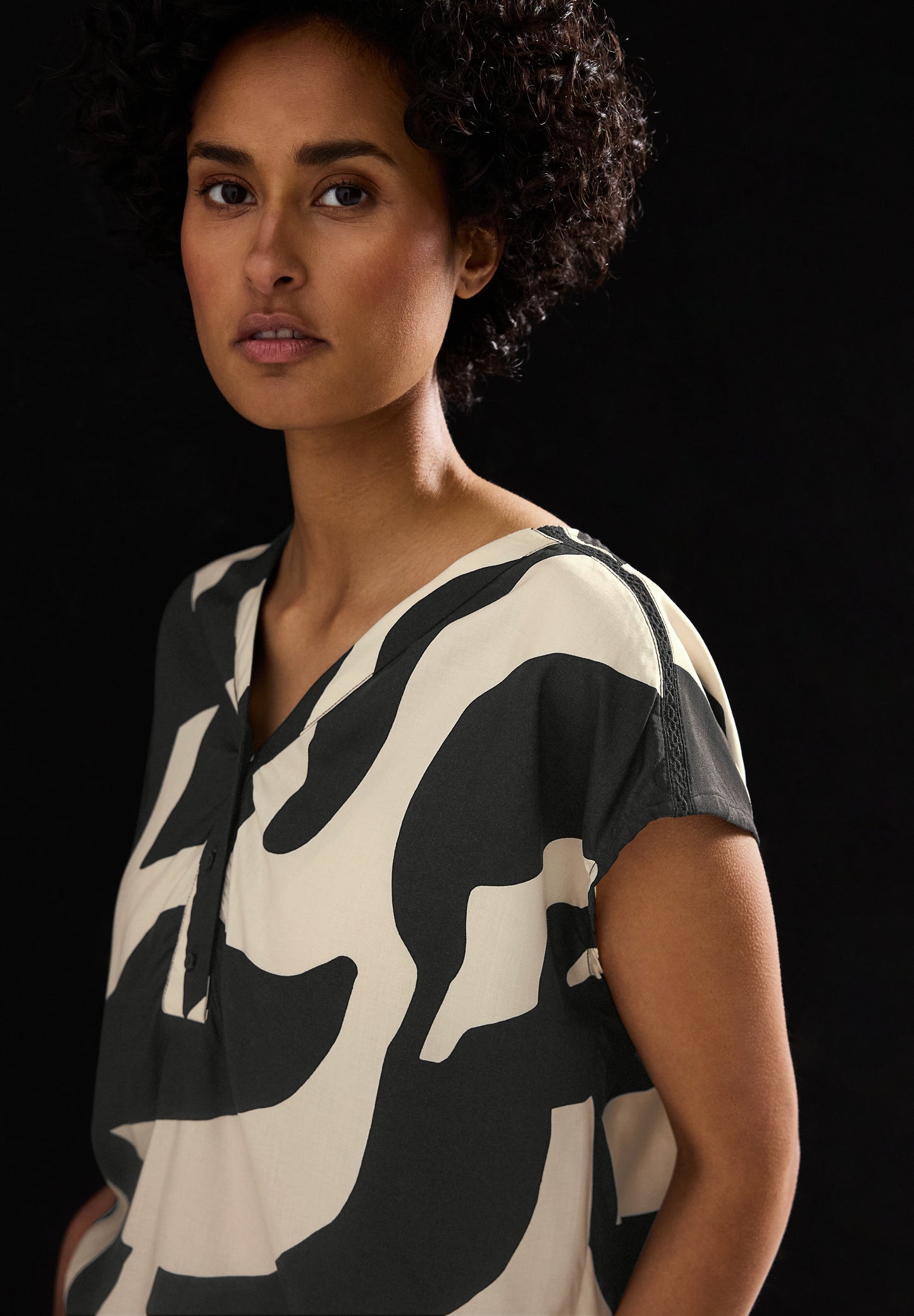 Street One Gemusterte Bluse - Farbe: whale tail grey