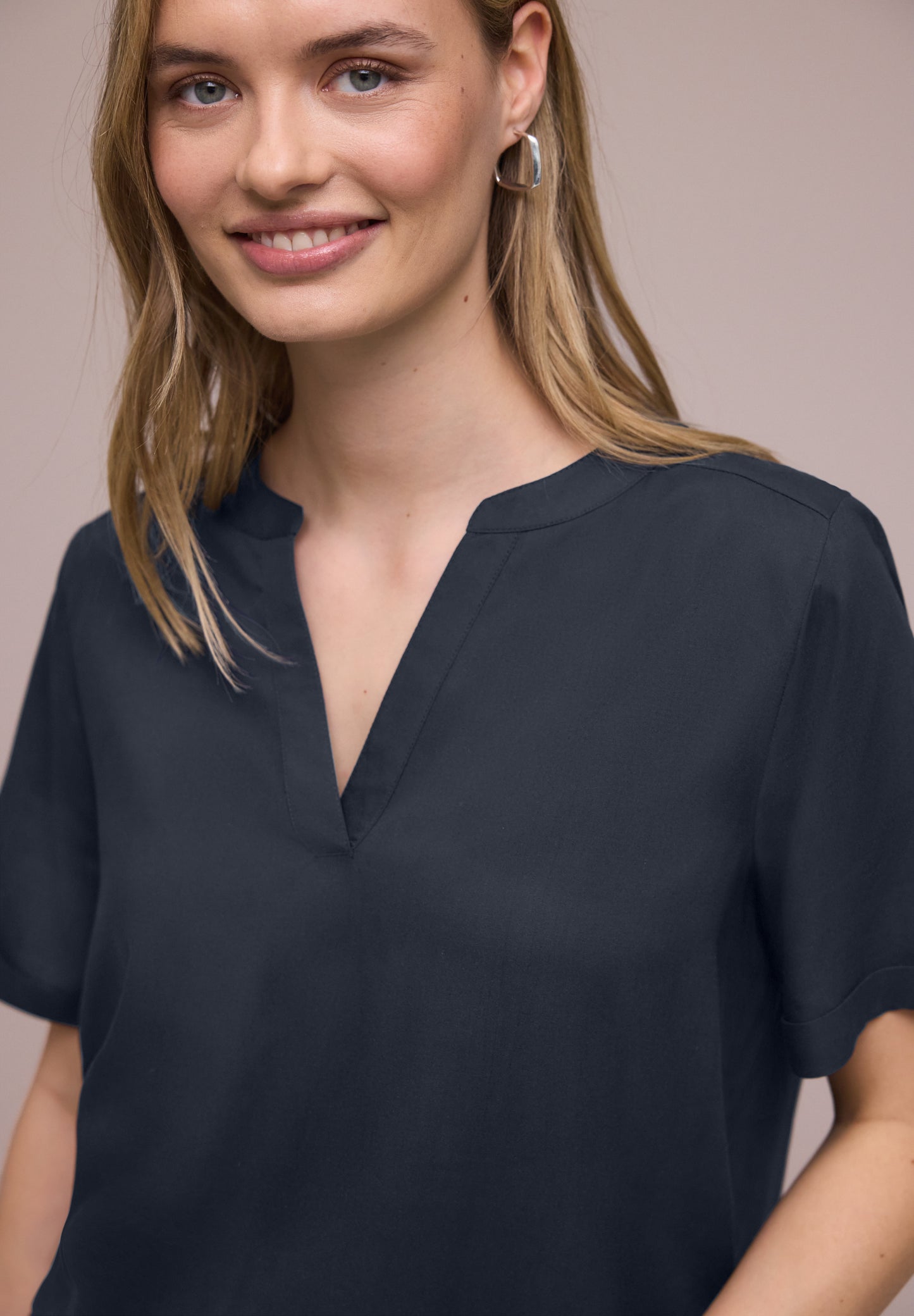 Street One - Kurzarm Bluse mit Turn-Up - Farbe: shadowed navy