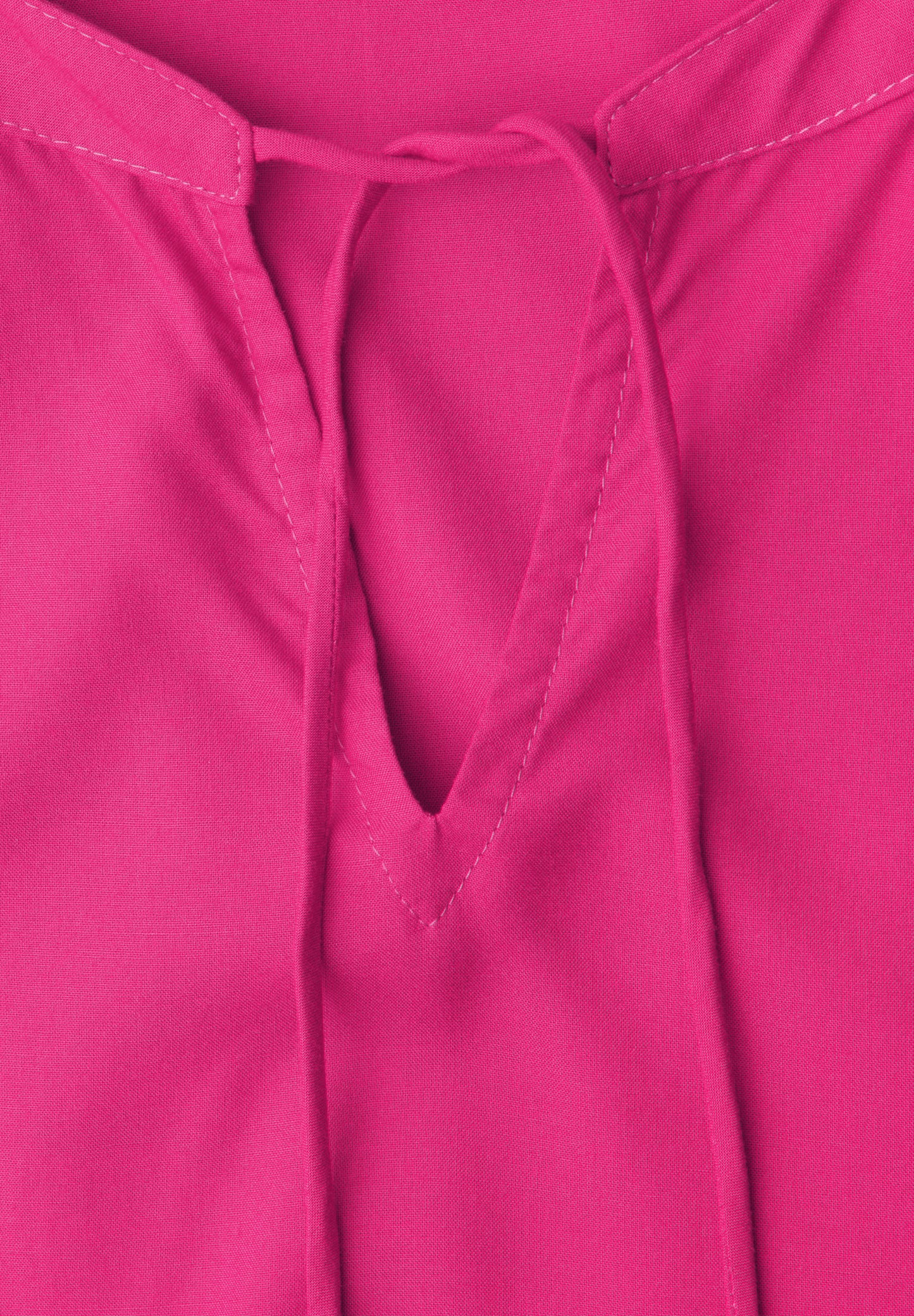 Street One - Blusenshirt mit Split Neck und Smokdetail - Farbe: magenta dream
