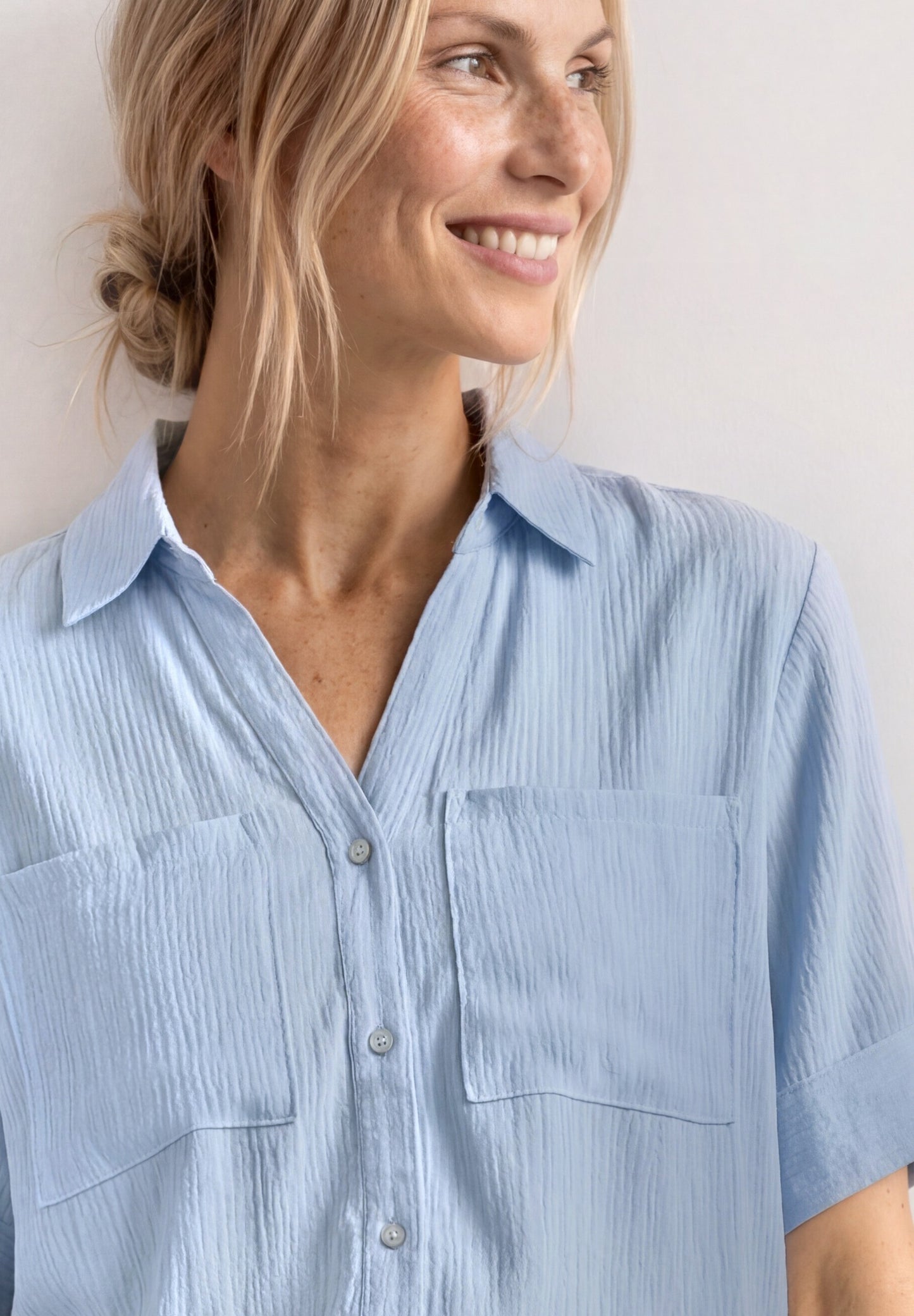 Street One - Kurzarm Hemdbluse mit Turn-Up-Details - Farbe: Blau