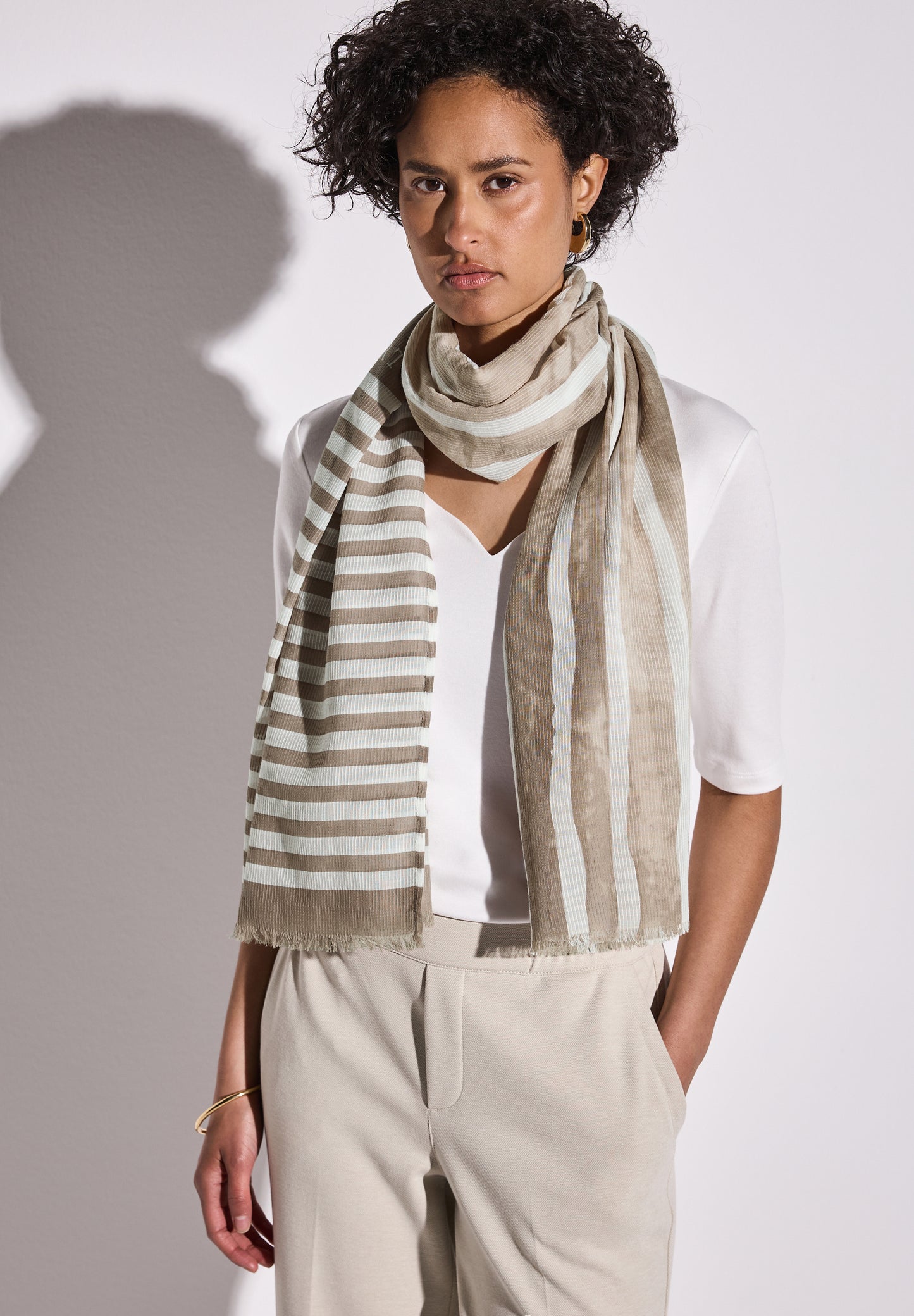 Street One Strukturschal - Farbe: vintage stone
