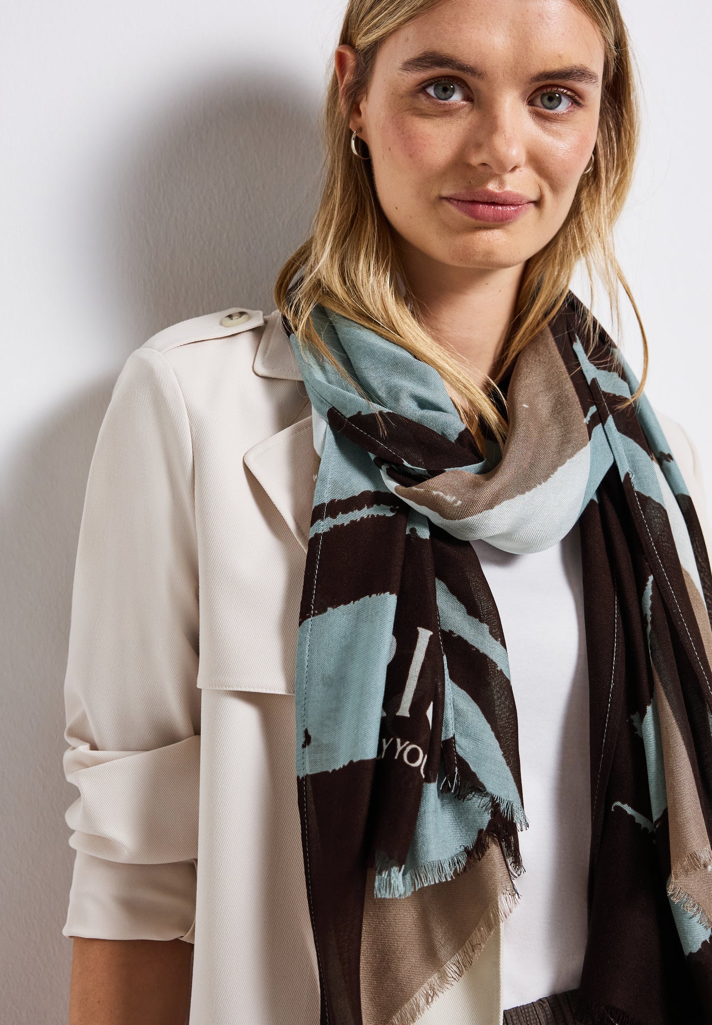 Street One Leichter Schal mit Muster - Farbe: arona blue