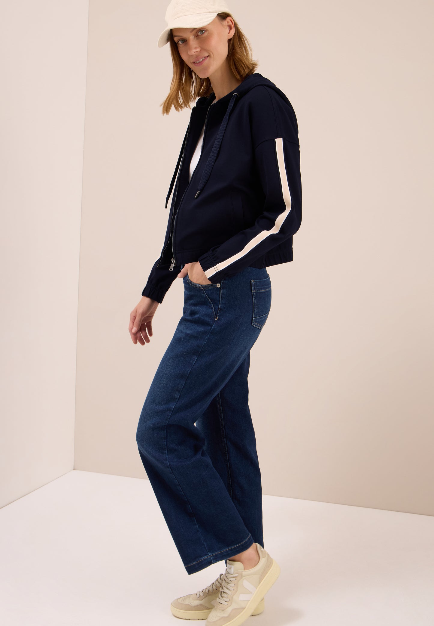 CECIL Sweatjacke mit Galonstreifen - Farbe: urban dark blue