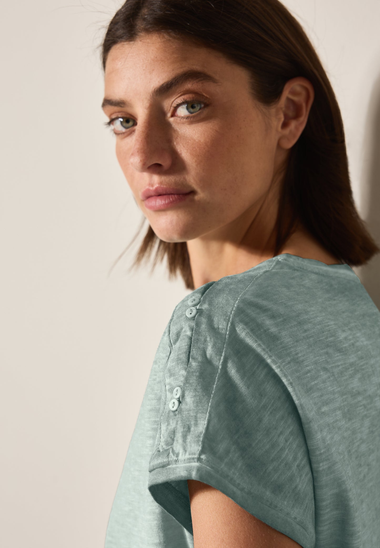 CECIL T-Shirt mit Knopfdetail - Farbe: dark balmy khaki