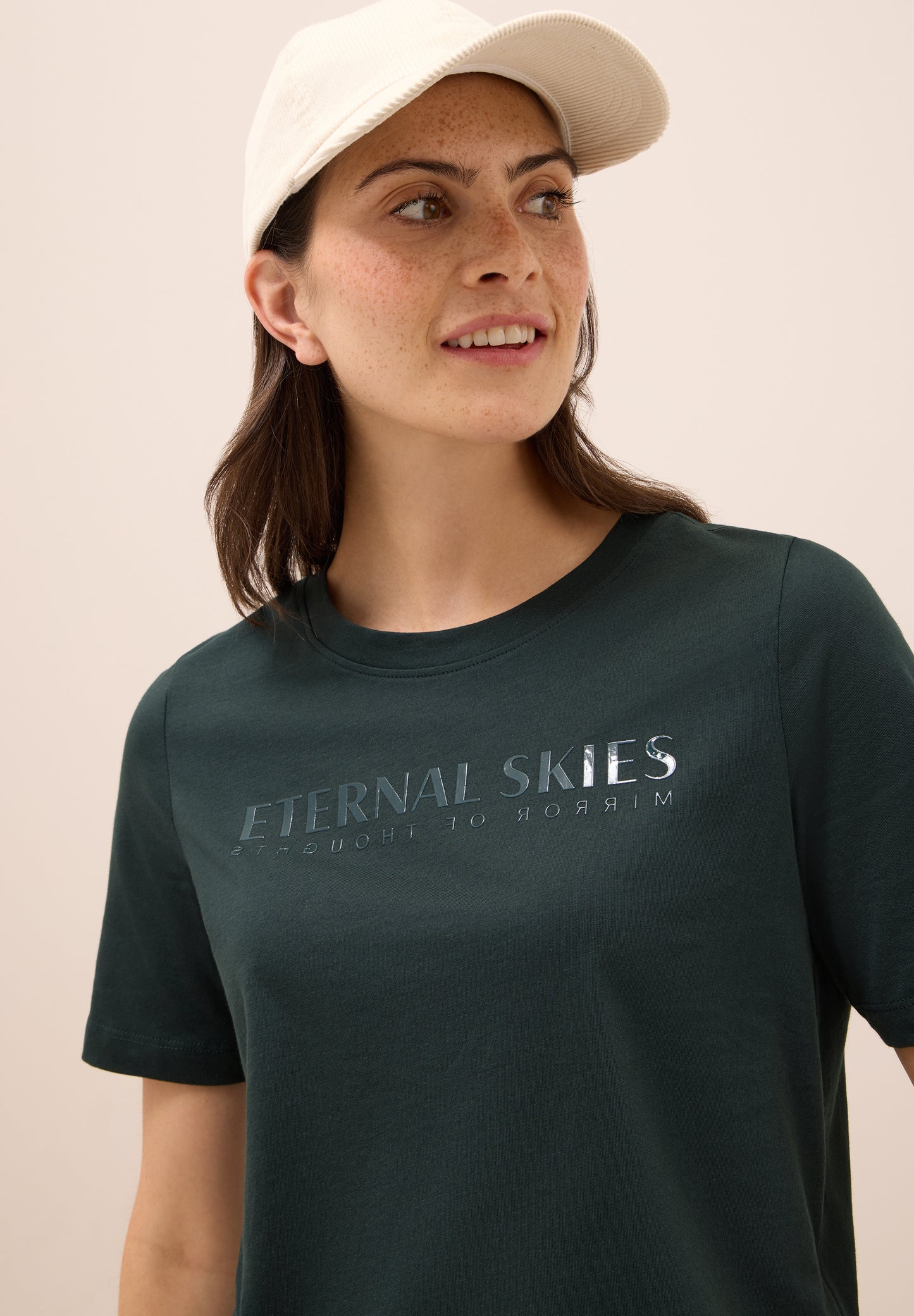 CECIL T-Shirt mit Wording Artwork - Farbe: ink green
