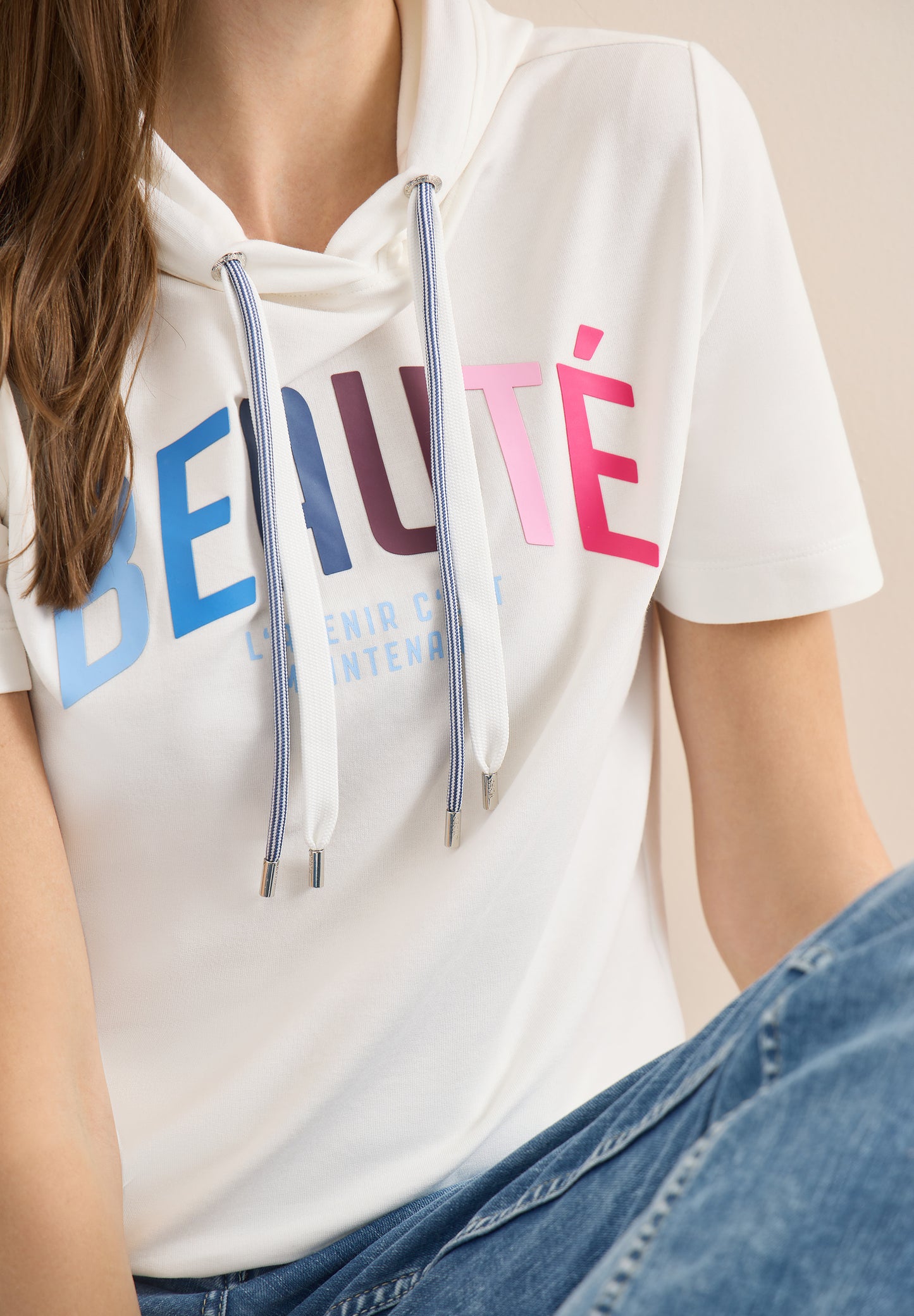 CECIL - Kurzarm T-Shirt mit Kapuze und Print - Farbe: vanilla white