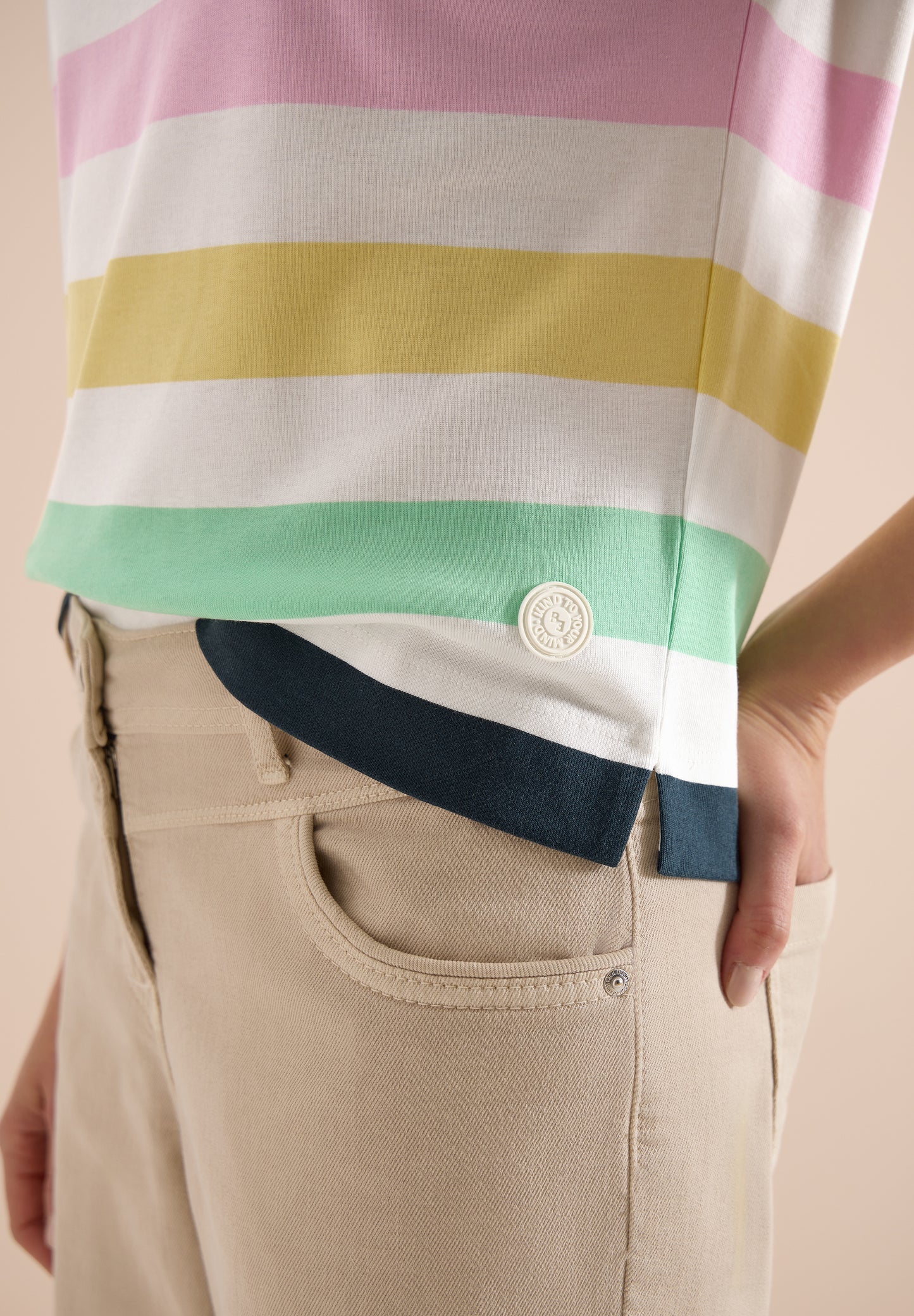 CECIL - T-Shirt mit Multicolor Streifen - Farbe: vanilla white