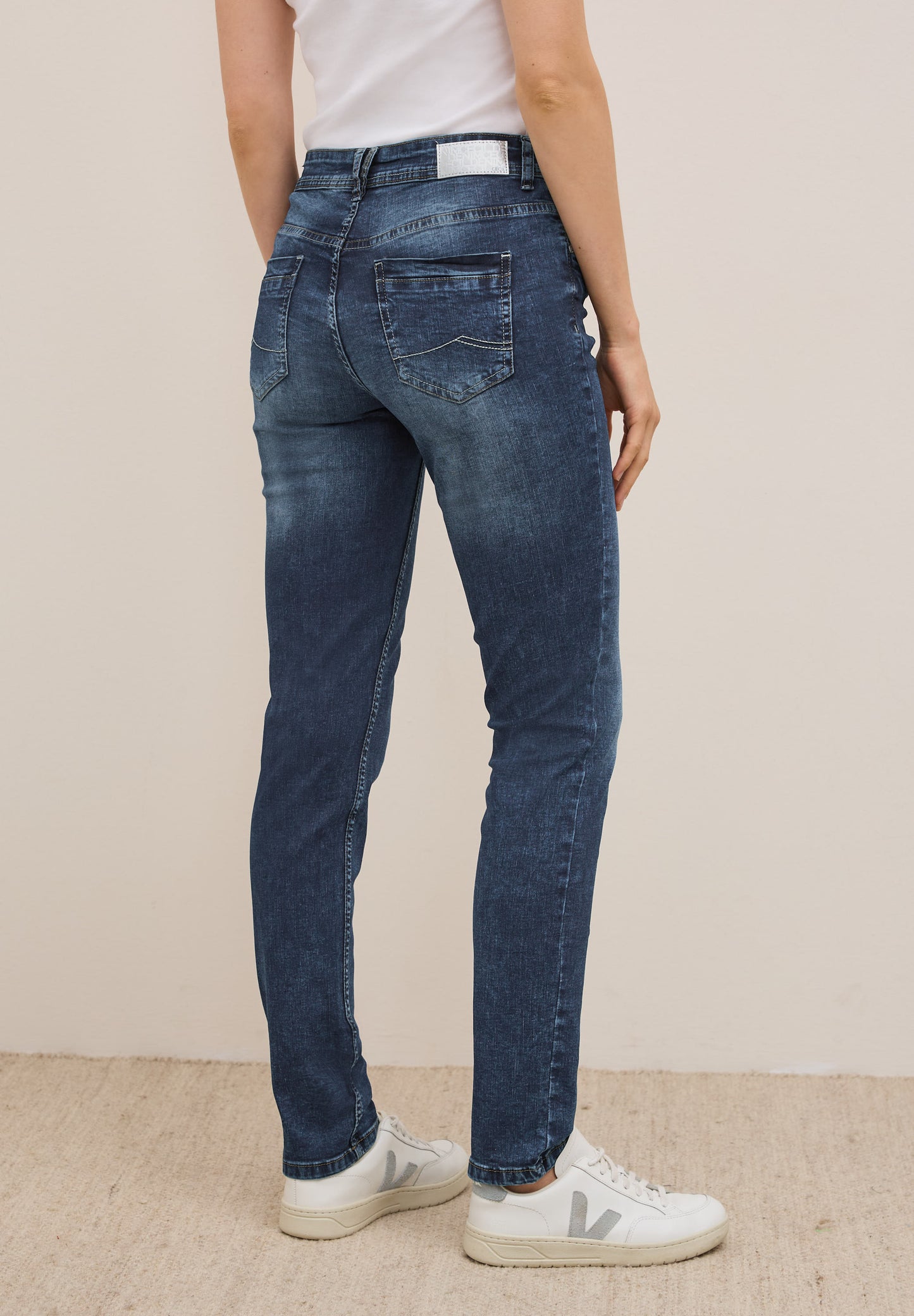 CECIL Jeans "SCARLETT" im Casual Fit - Farbe: mid blue wash