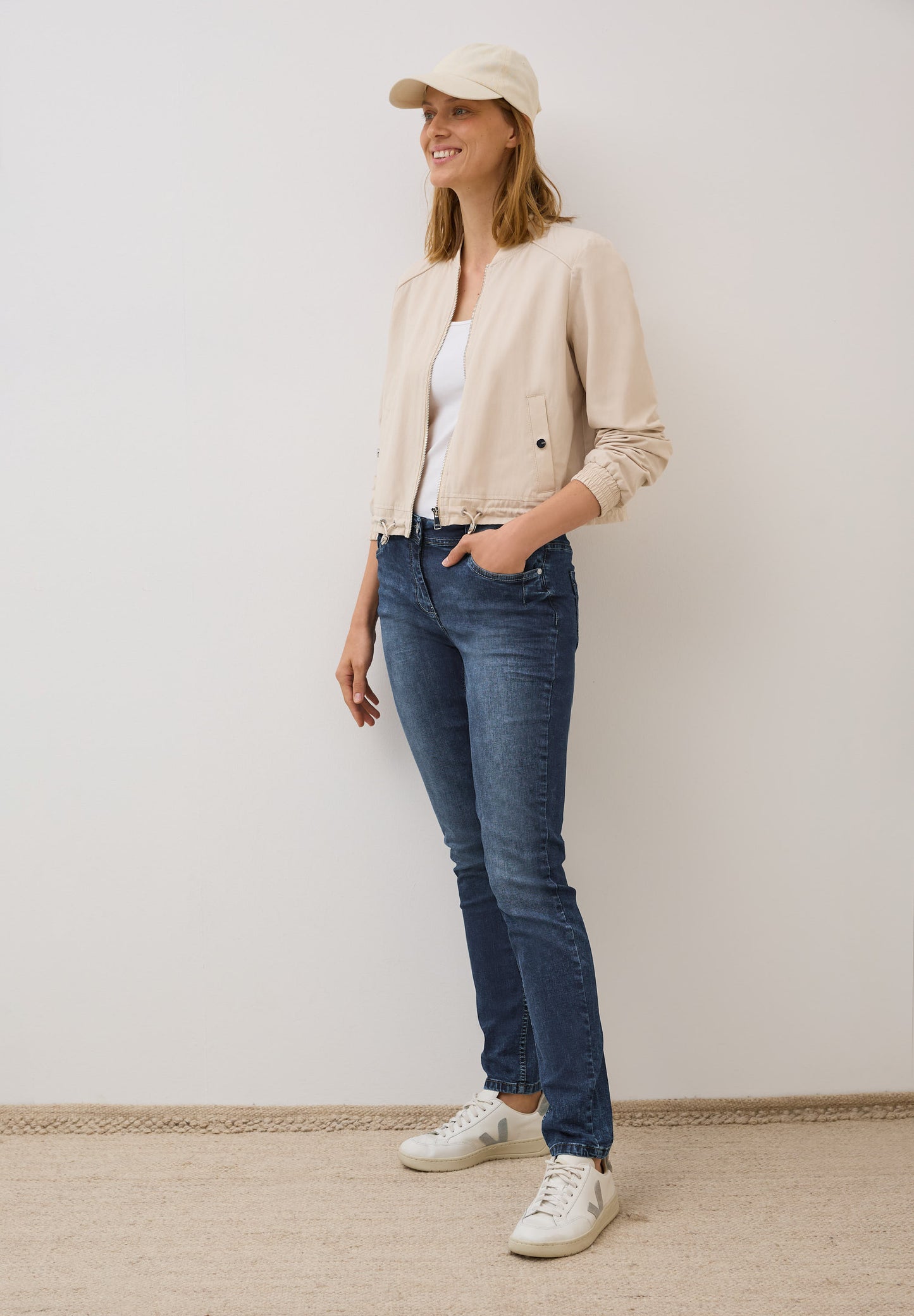 CECIL Jeans "SCARLETT" im Casual Fit - Farbe: mid blue wash