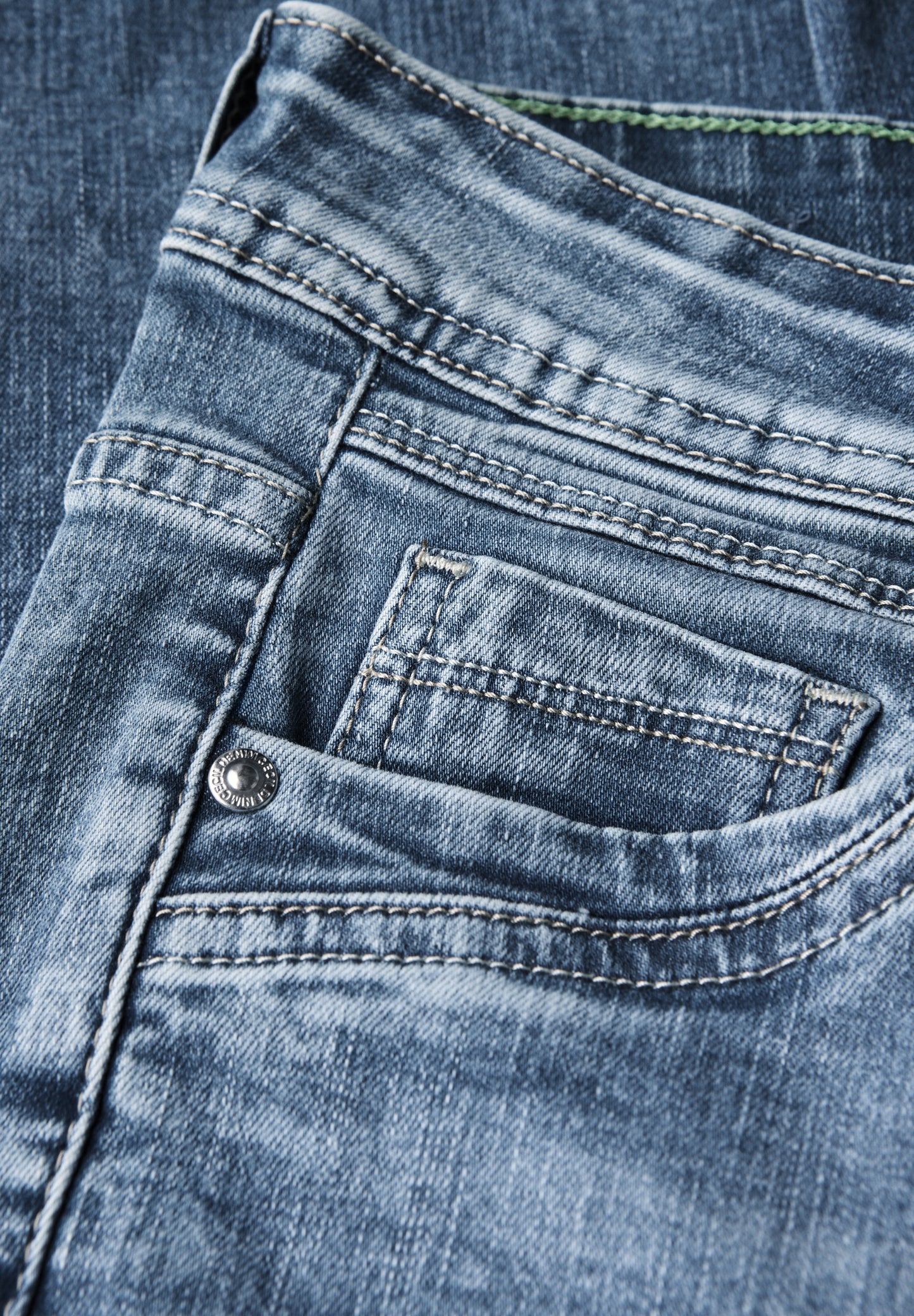 CECIL Jeans "SCARLETT" im Casual Fit - Farbe: light blue wash