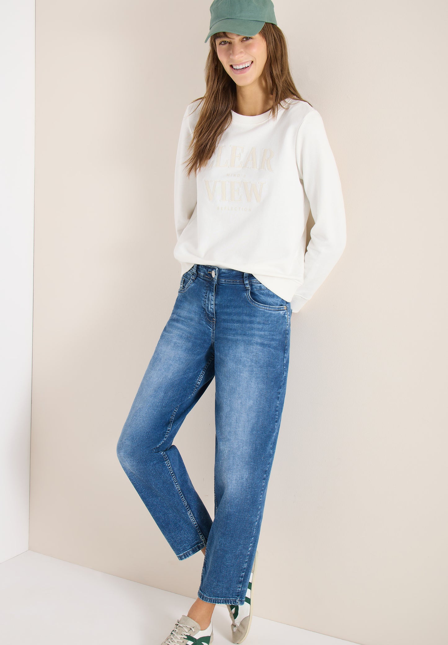 CECIL - High Waist Jeans SCARLETT im Loose Fit - Farbe: mid blue wash