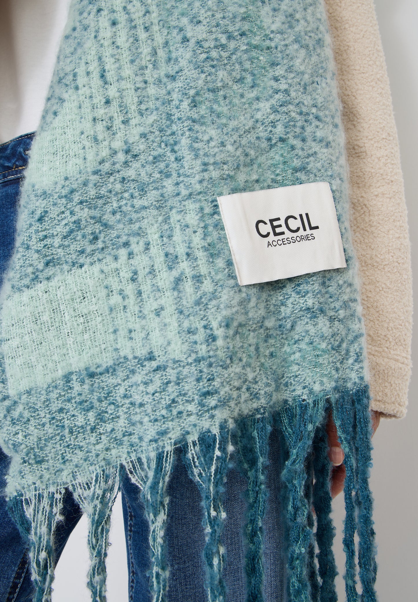 CECIL Kuscheliger Schal - Farbe: moonstone blue