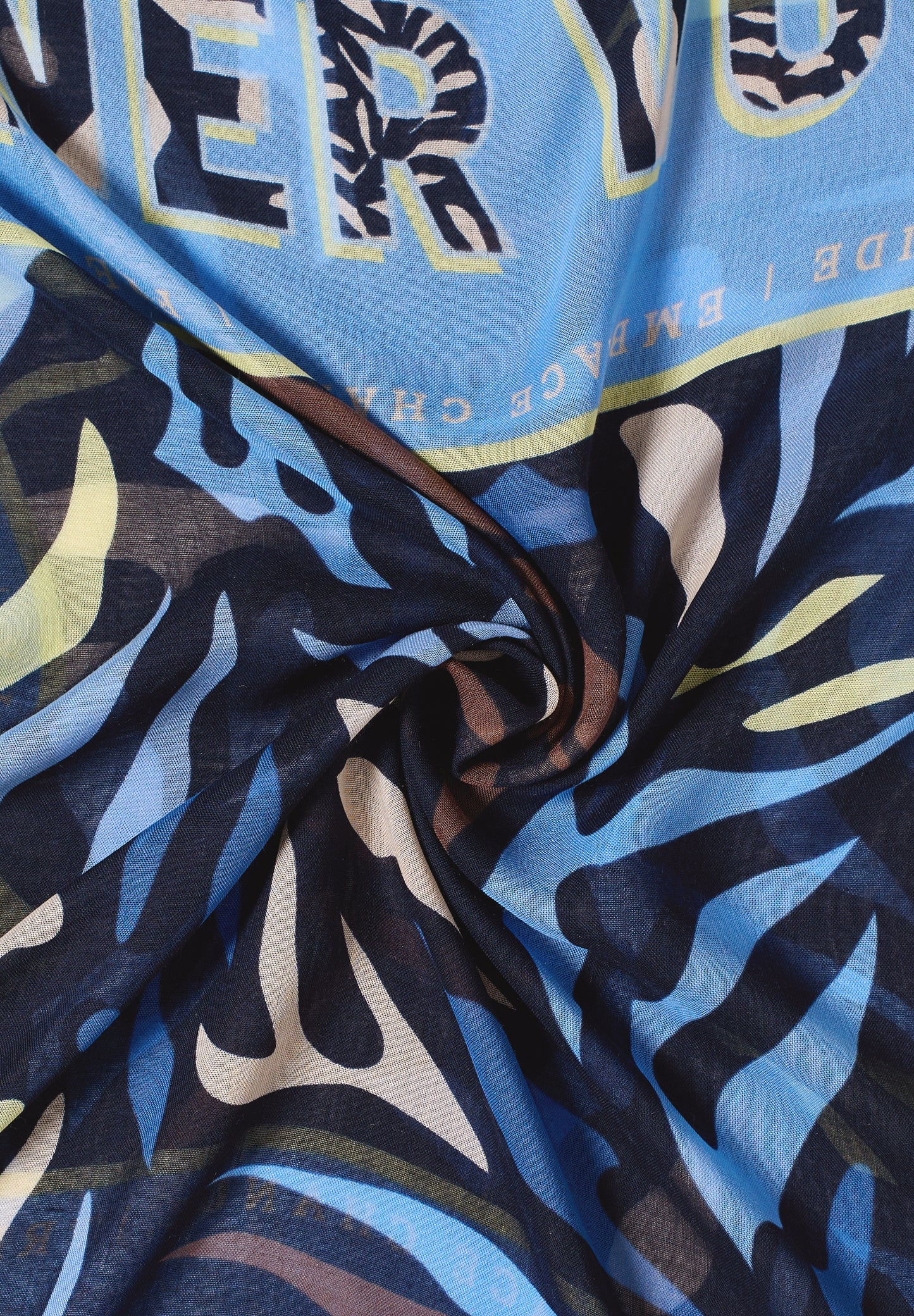 CECIL - Gemusterter Loop Schal - Farbe: blau