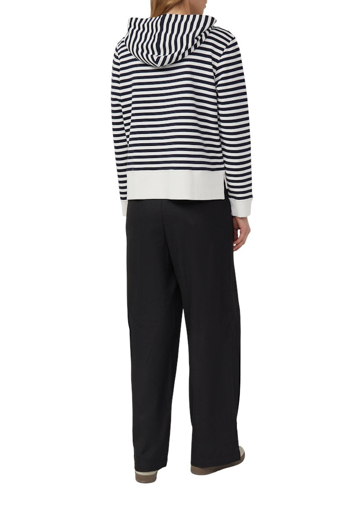 s.Oliver - Gestreiftes Sweatshirt aus Baumwollmix mit Kapuze - Farbe: Navy