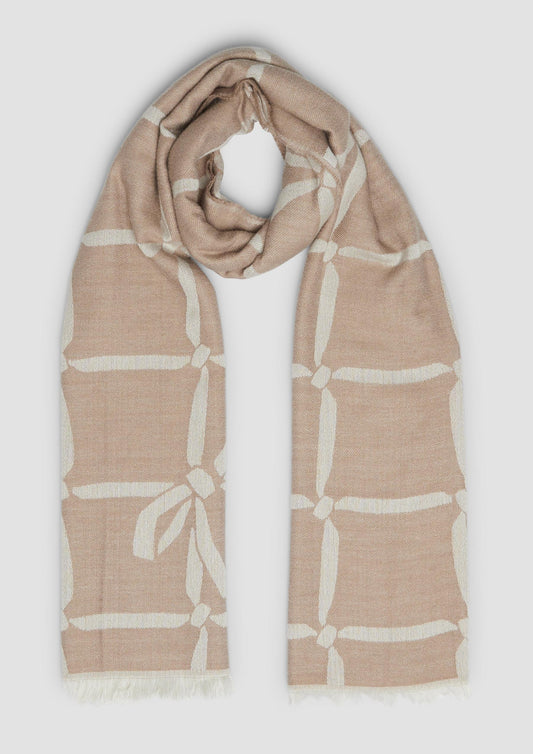 s.Oliver - Schal mit Fransen und Artwork - Farbe: Hellbraun