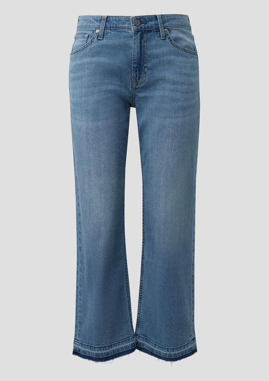 s.Oliver - Cropped Jeans Karolin: Regular Fit / Mid Rise / Straight Leg / offener Saum - Farbe: Hellblau