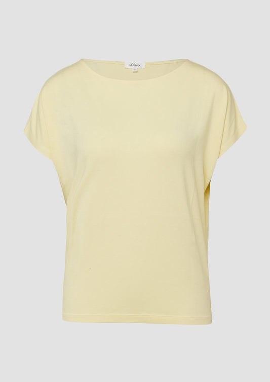 s.Oliver - Fließendes Jersey-Shirt mit überschnittenen Schultern - Farbe: Hellgelb