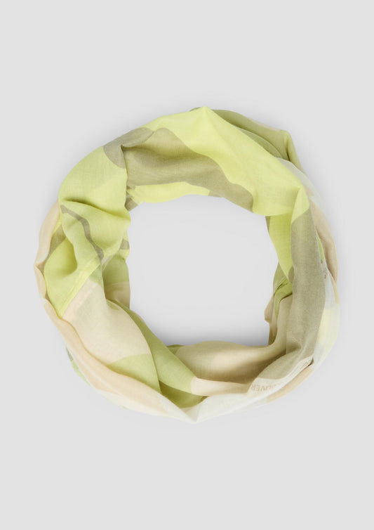 s.Oliver - Leichter Snood aus Webware mit floralem Muster - Farbe: Olivgruen