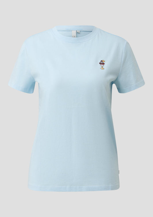 QS - T-Shirt mit Stickerei - Farbe: Arktisblau