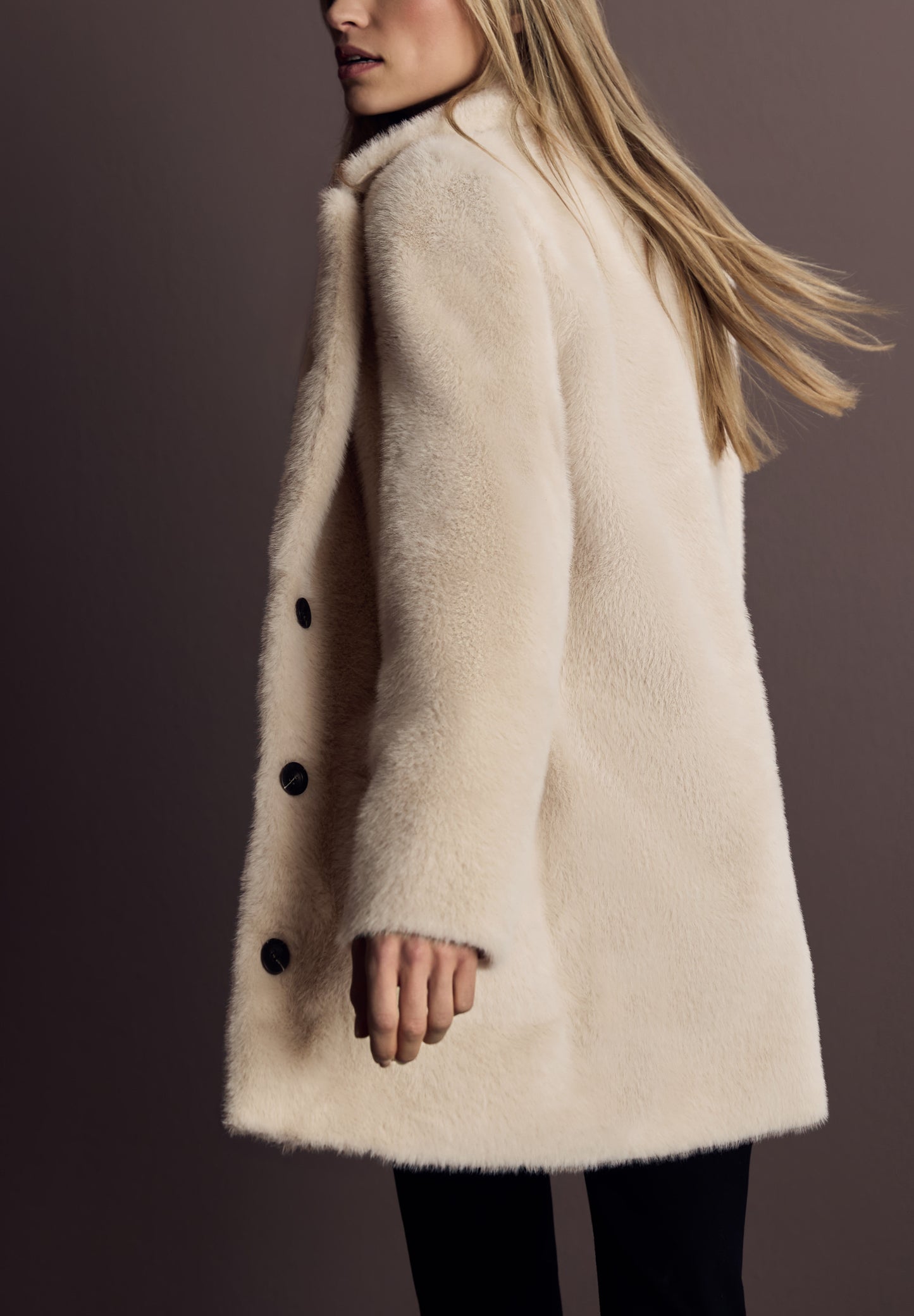 Street One Fake Fur Mantel - Farbe: pastel sand