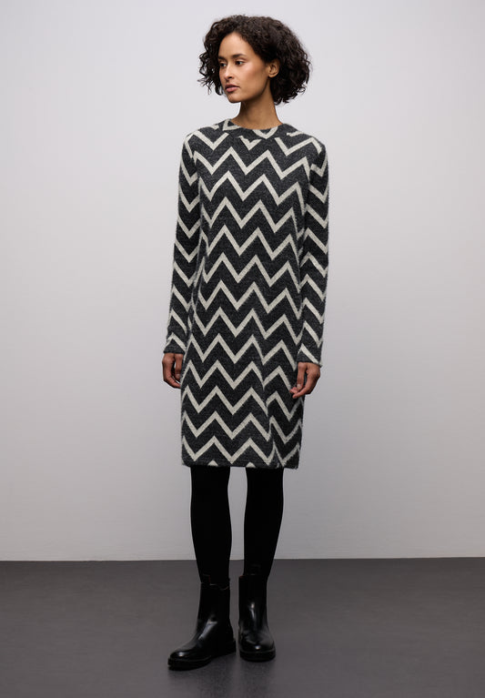 Street One - Gemustertes T-Shirtkleid - Farbe: Black