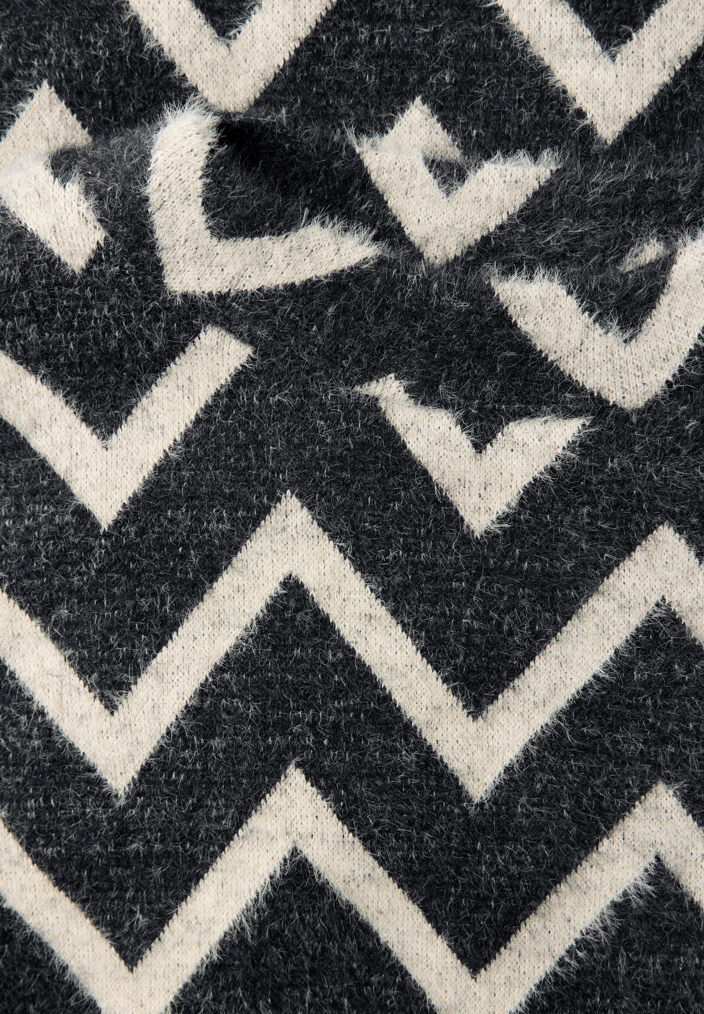 Street One - Gemustertes T-Shirtkleid - Farbe: Black