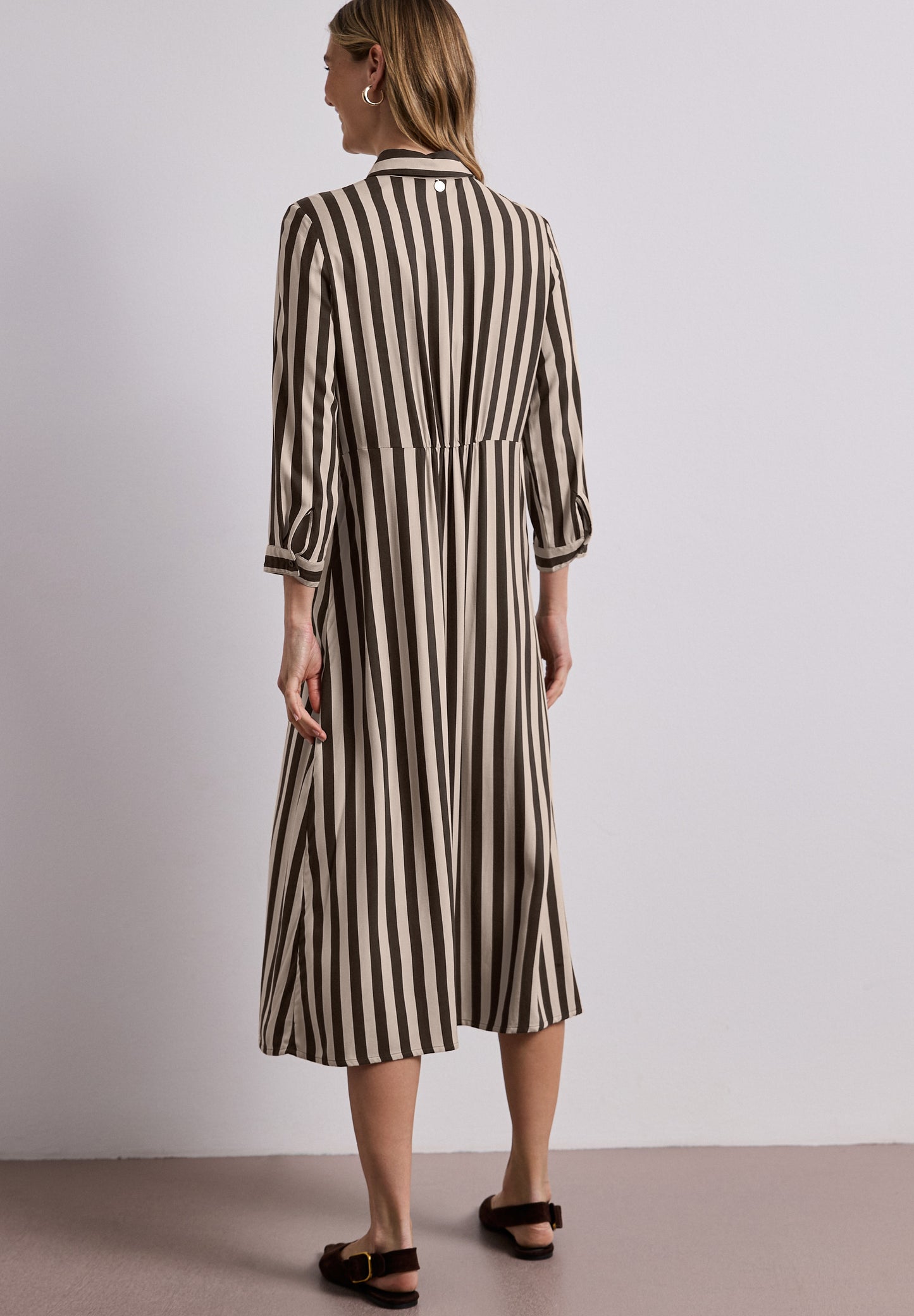 Street One - Midi-Kleid mit durchgehender Knopfleiste - Farbe: clay sand