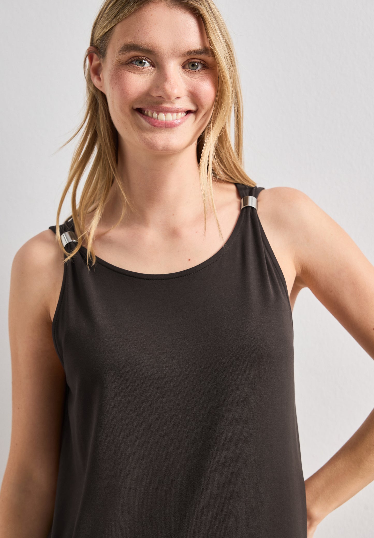 Street One - Knielanges Kleid mit Schnallendetail - Farbe: espresso brown