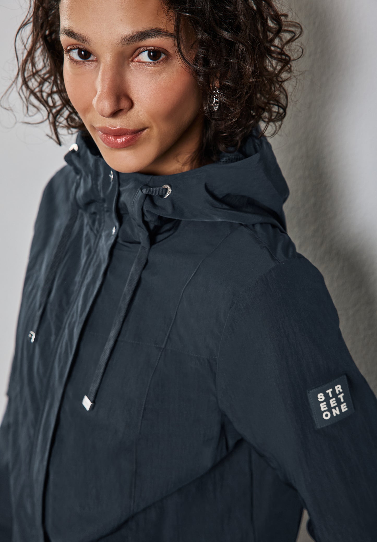 Street One Windbreaker Jacke - Farbe: gravity blue