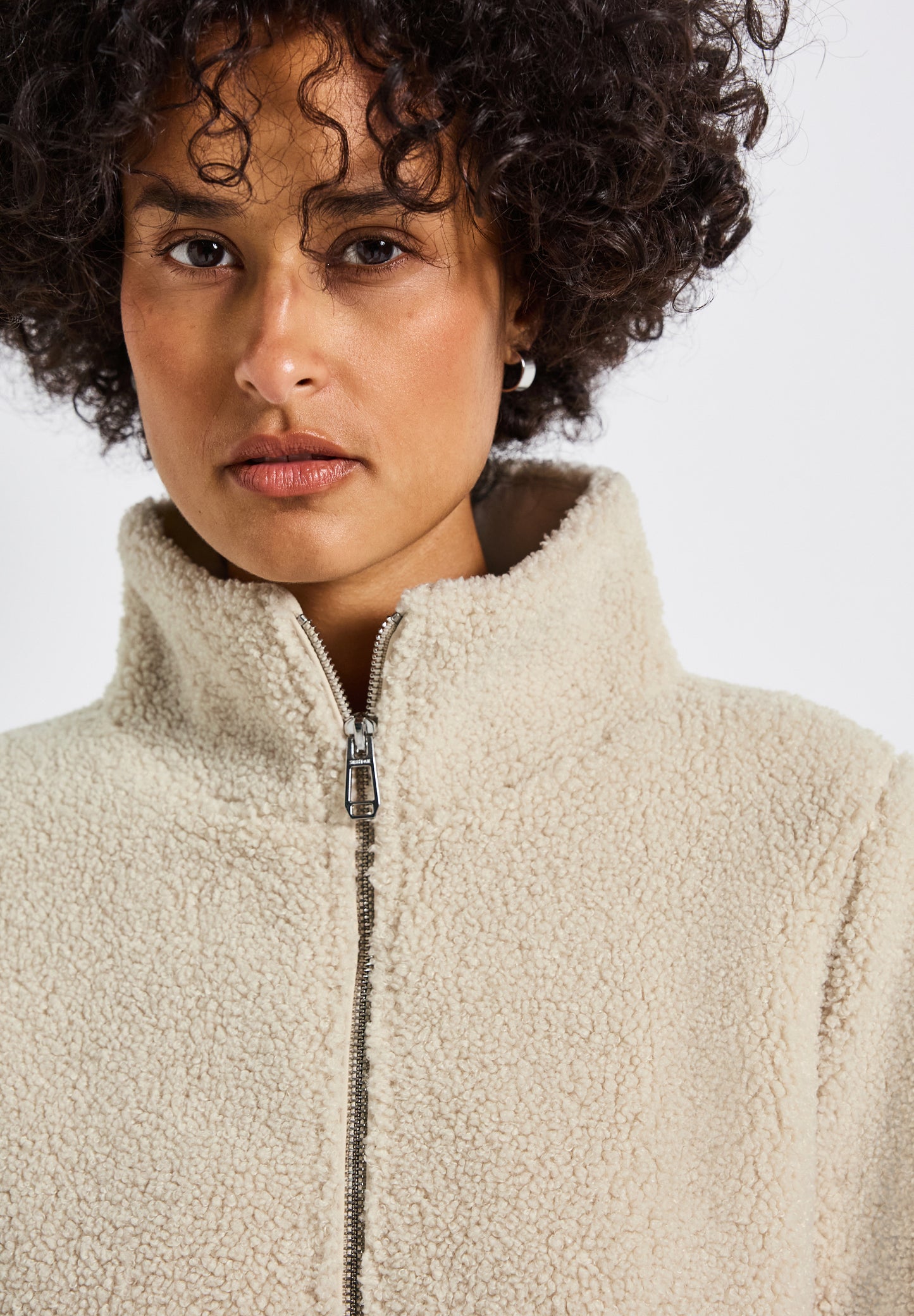 Street One Kurze Teddyjacke - Farbe: savannah sand