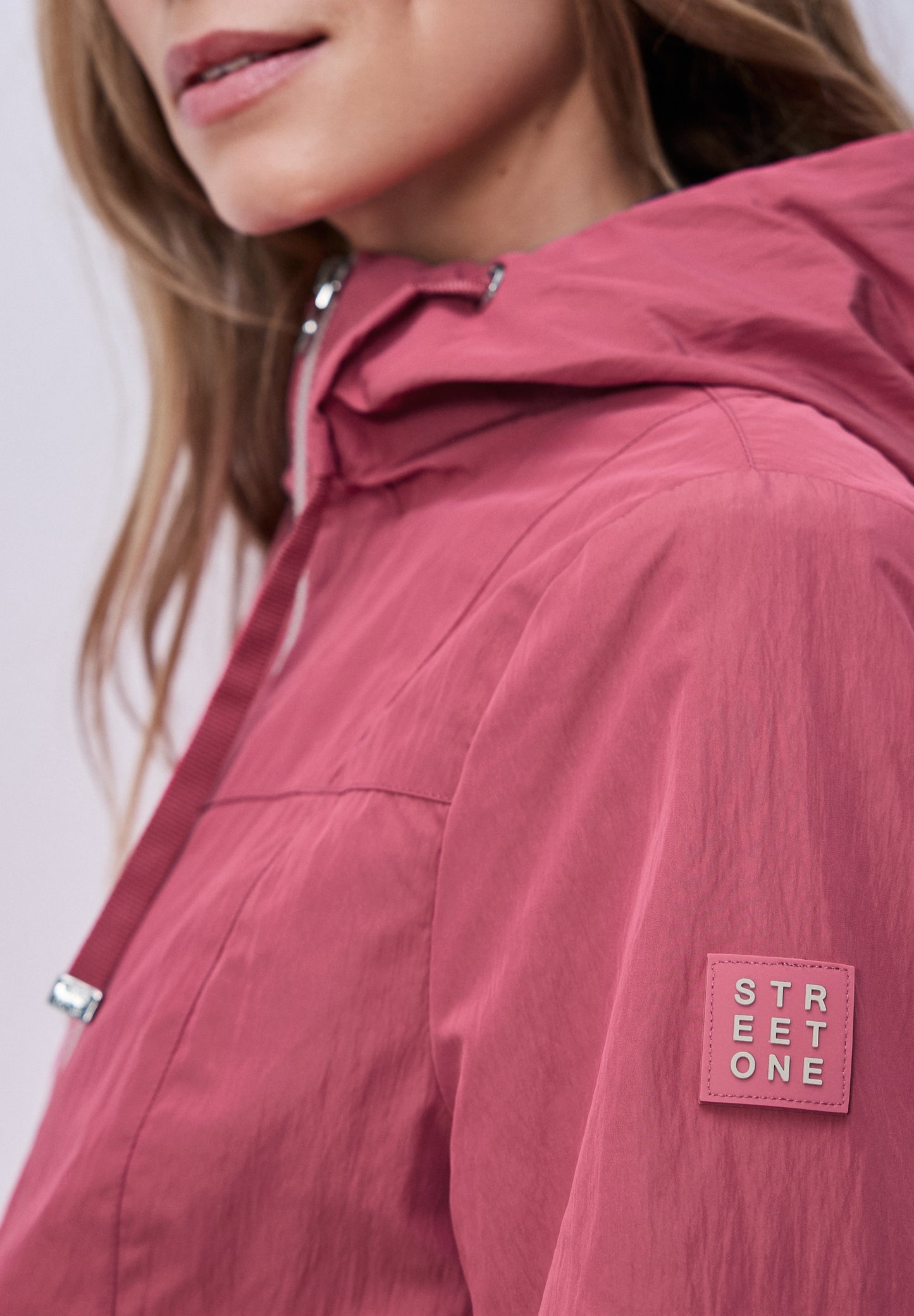 Street One - Jacke mit Kapuze und Zipper - Farbe: desert berry