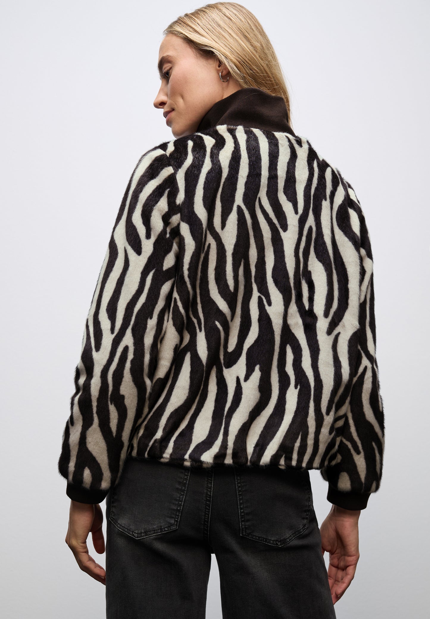 Street One Fake Fur Zebra Blouson - Farbe: deep roast brown