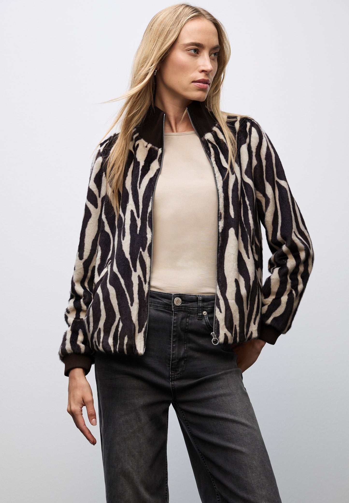 Street One Fake Fur Zebra Blouson - Farbe: deep roast brown