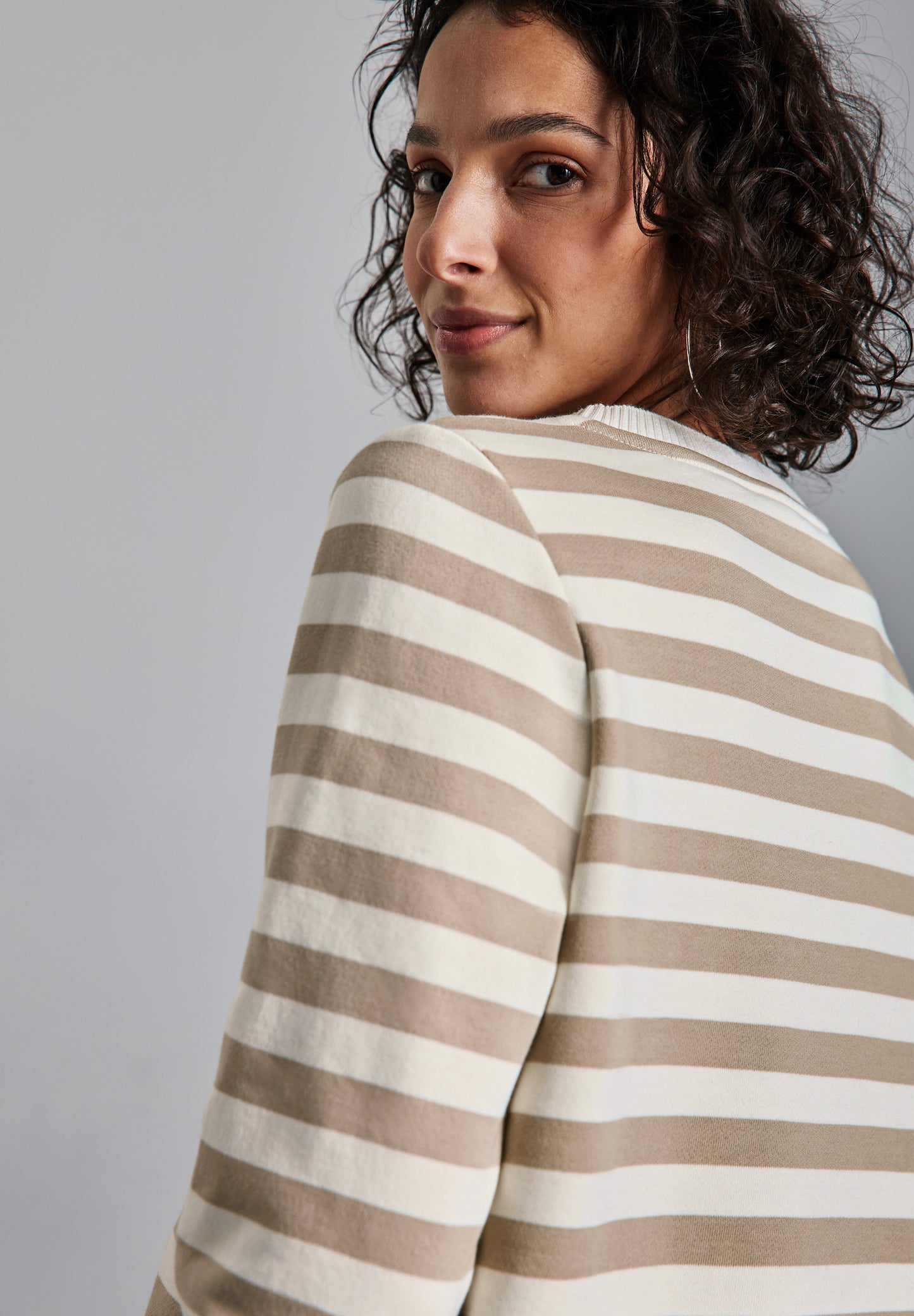 Street One Gestreifter Sweater - Farbe: safari beige