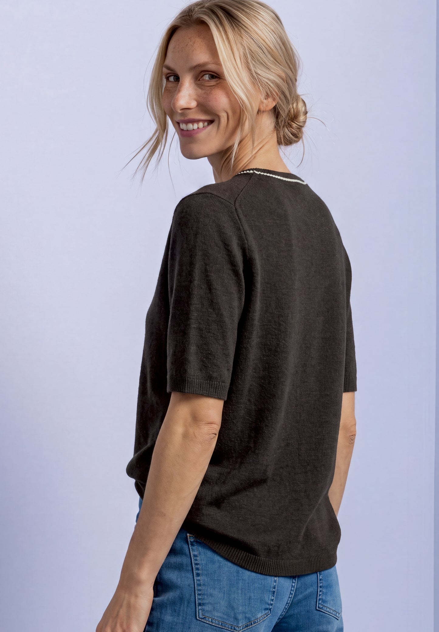Street One - Kurzarm Pullover mit Kontrastdetail - Farbe: black coffee mel.