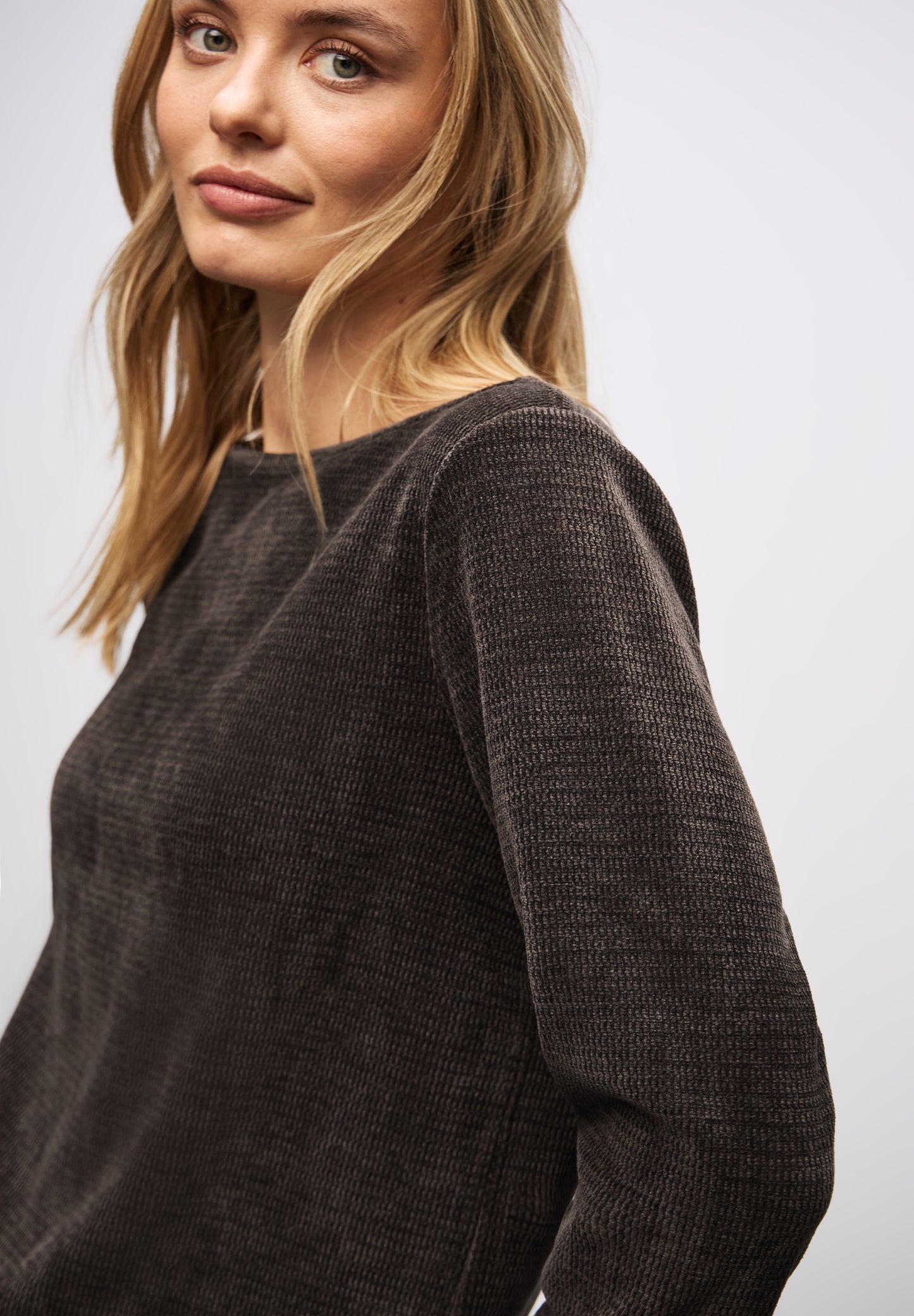 Street One Shirt mit U-Boot-Ausschnitt - Farbe: deep roast brown (323839)