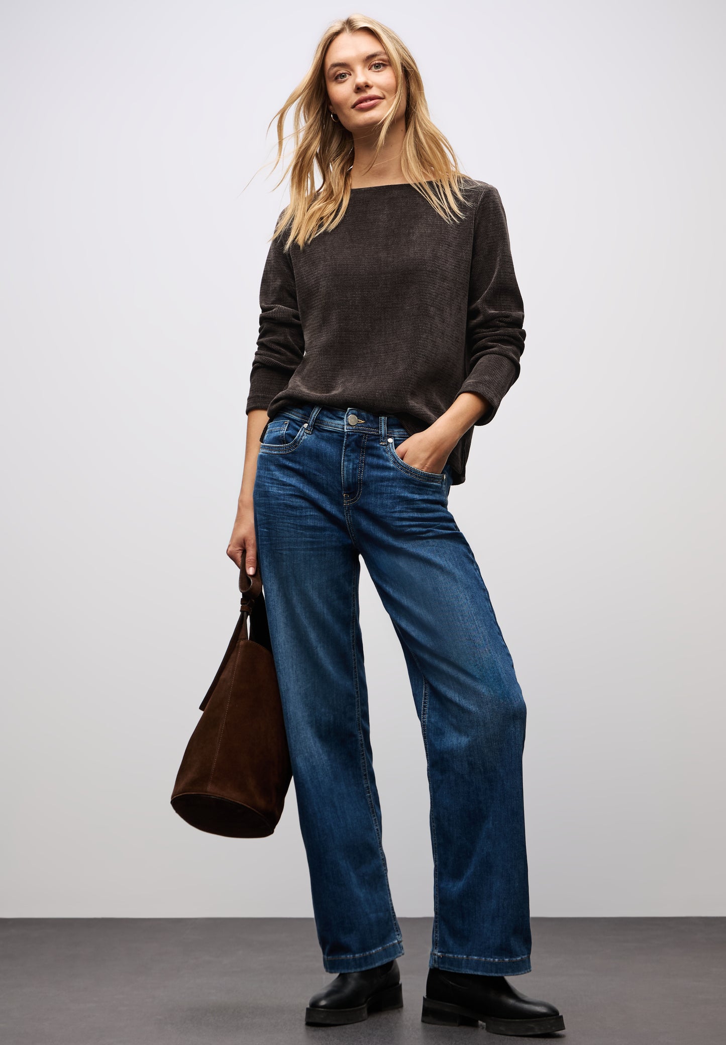 Street One Shirt mit U-Boot-Ausschnitt - Farbe: deep roast brown (323839)