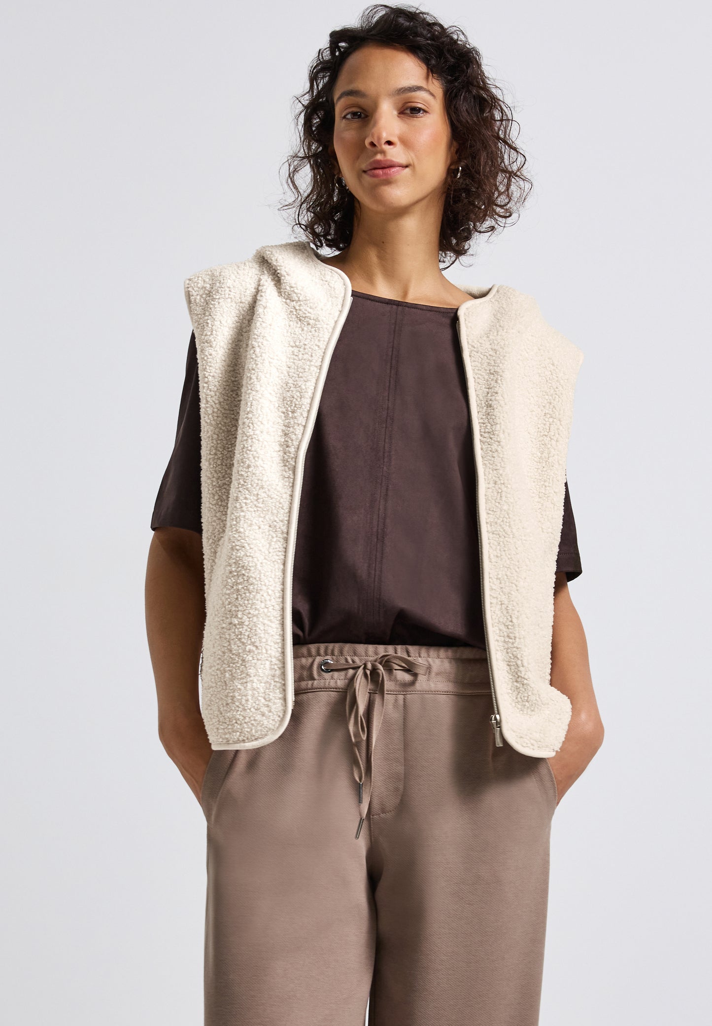 Street One Teddy-Weste mit Kapuze - Farbe: tusk cream