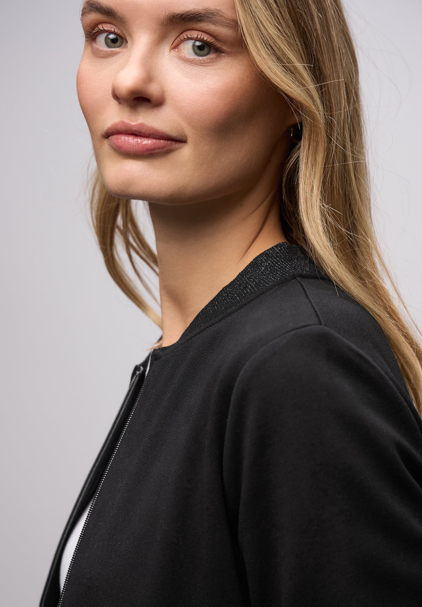 Street One - Leichter Blouson mit Glitzer - Farbe: Black