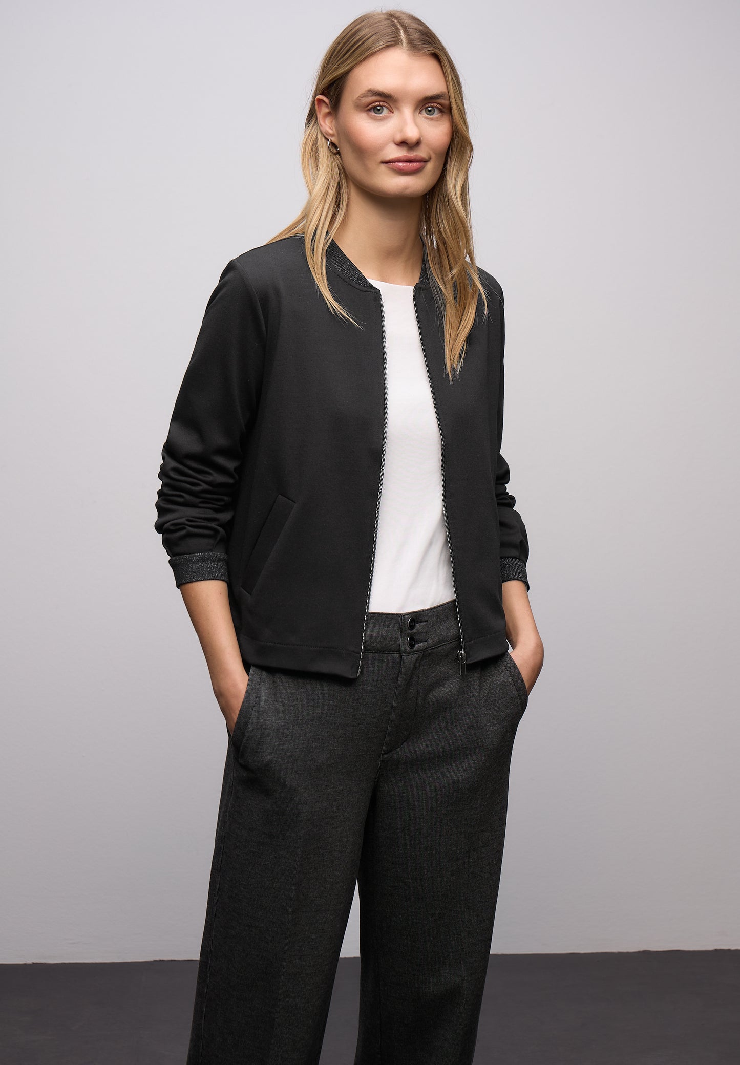 Street One - Leichter Blouson mit Glitzer - Farbe: Black
