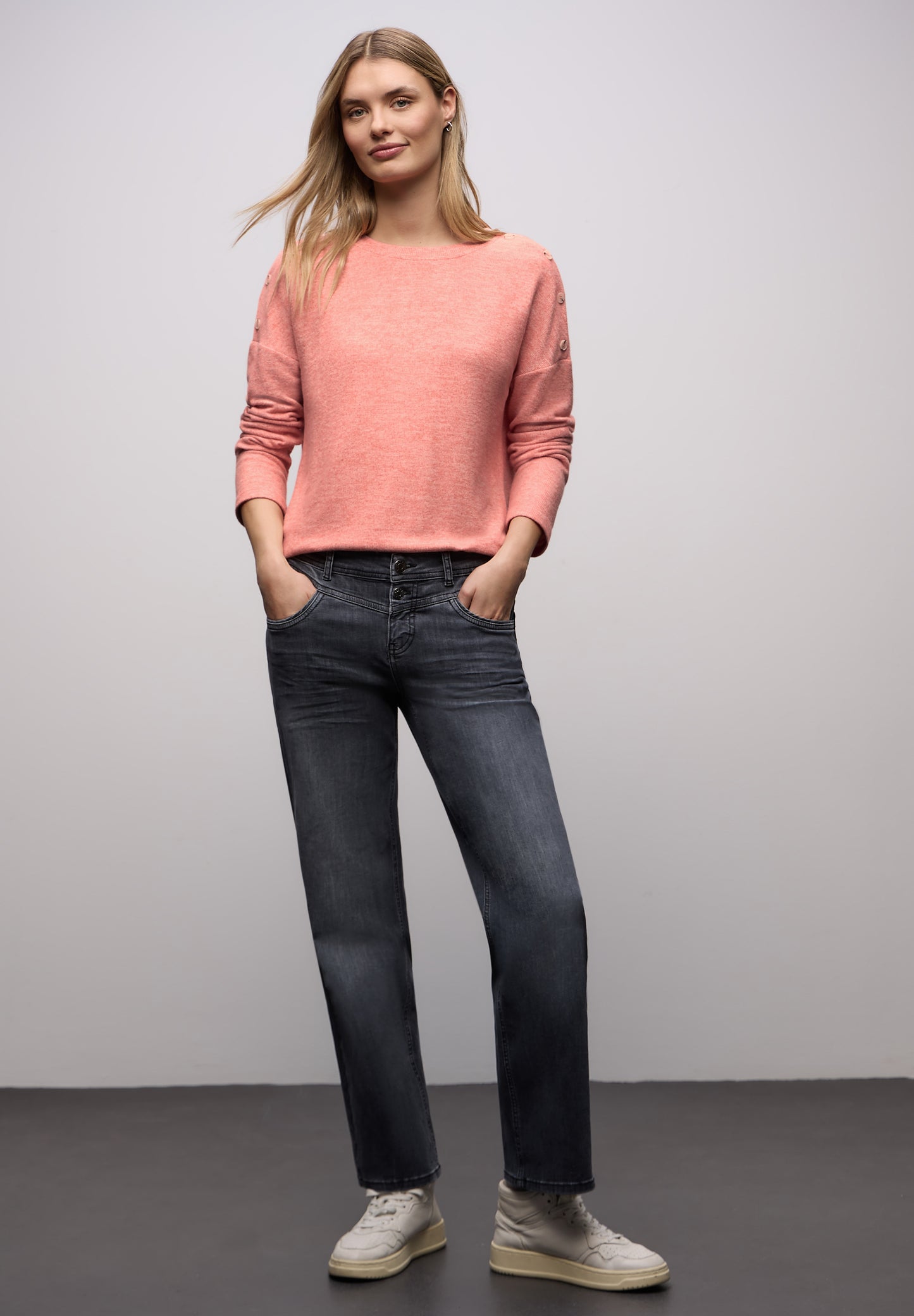 Street One - Softes Shirt mit Knöpfen - Farbe: striking coral mel.